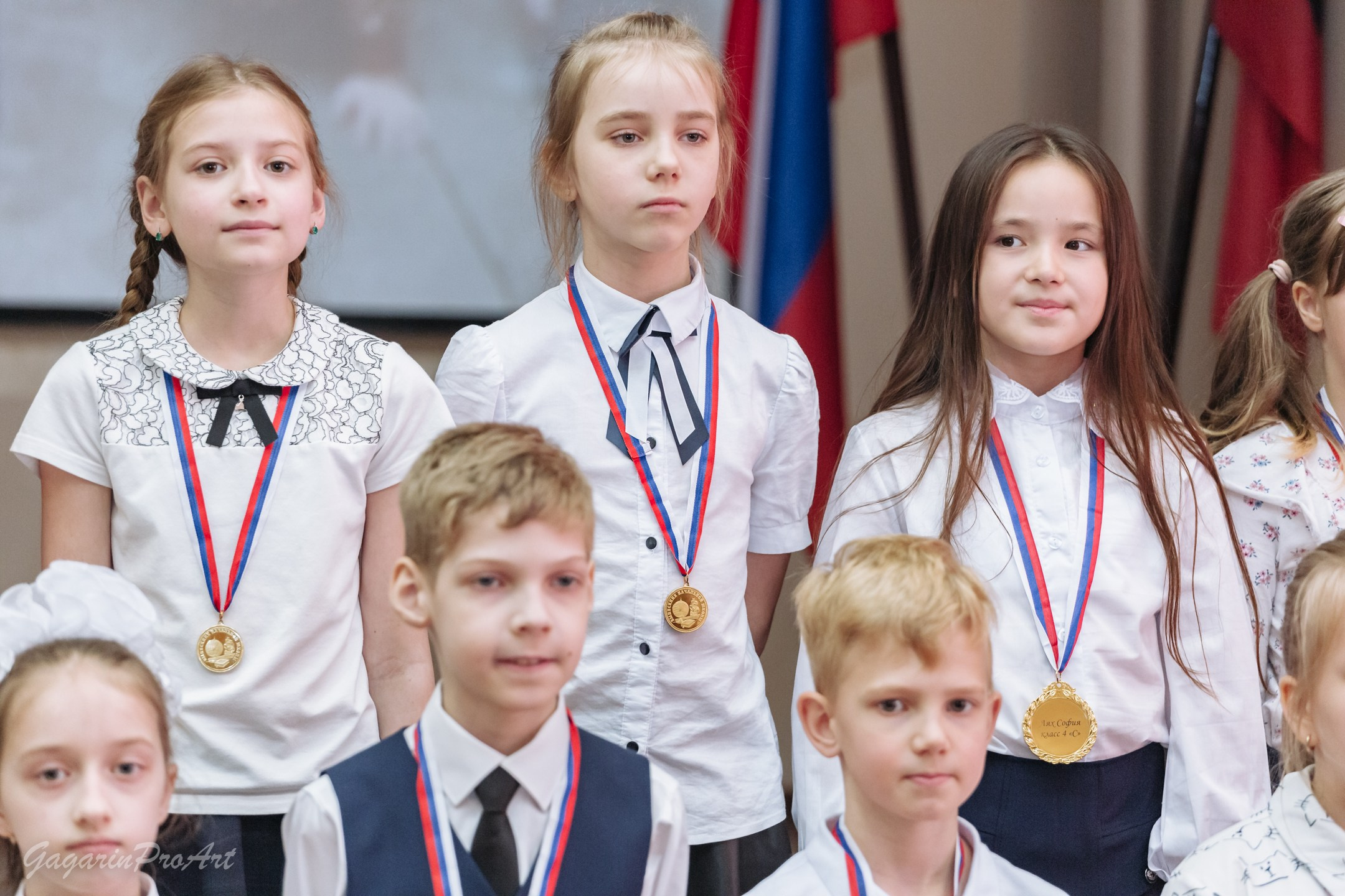 Репортаж в школе на выпускной. Фотограф на выпускной. GagarinProArt