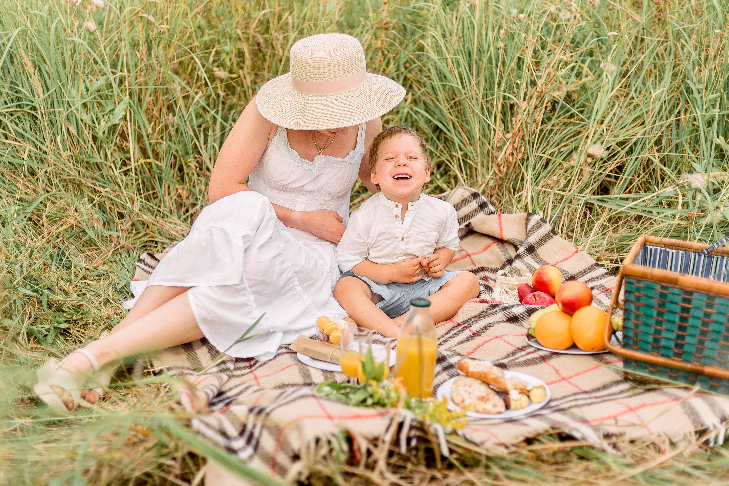 В поле. Фотограф Юлия Попова