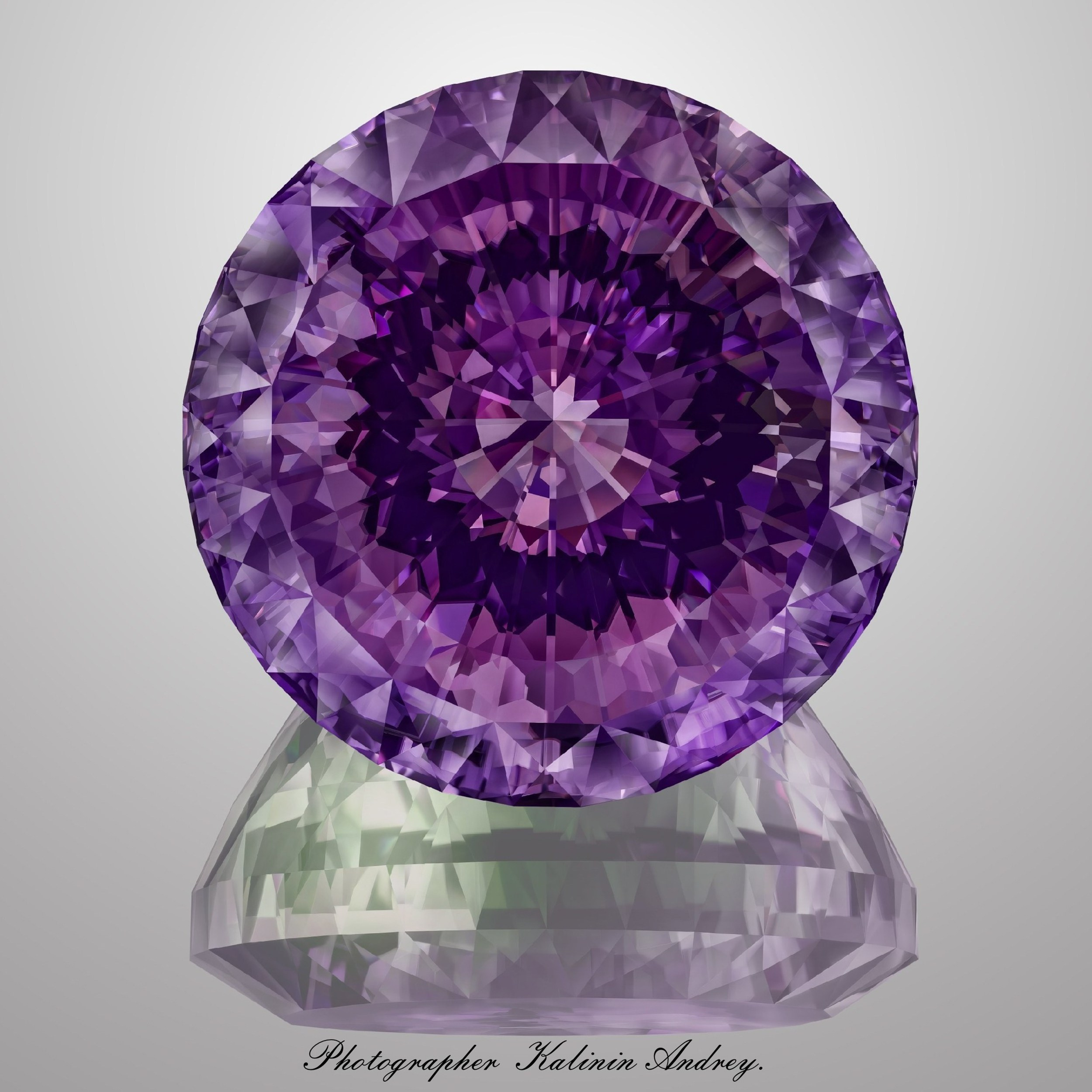 В Москве можно заказать фотосъёмку драгоценных камней. Для каталогов и полиграфии можно  позвонив по телефону +7 966 003-13-07. Высококачественная профессиональная рекламная фотосъёмка ювелирных украшений, драгоценных камней в Москве. Обучение, консультация