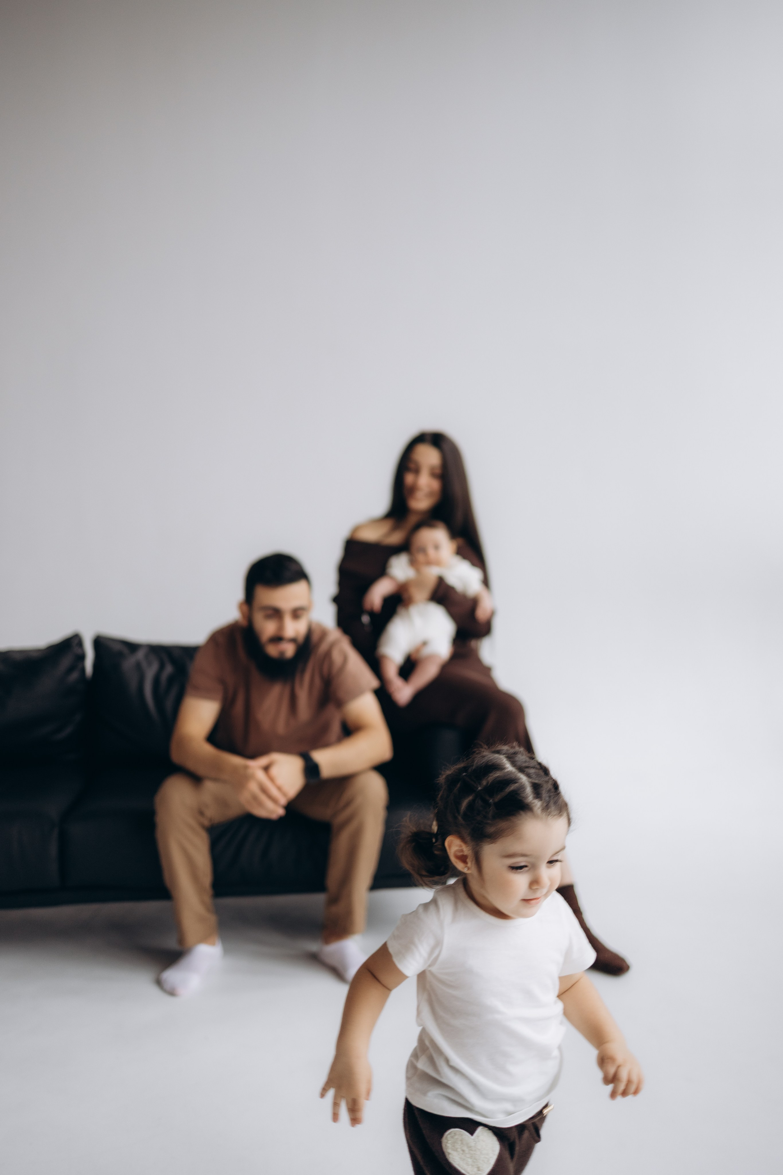 Семейная студийная фотосъемка (03.11.2025 г.) г. Обнинск (Калужская обл.). Надежда Стар семейный и церковный фотограф в Жукове и Калужской области