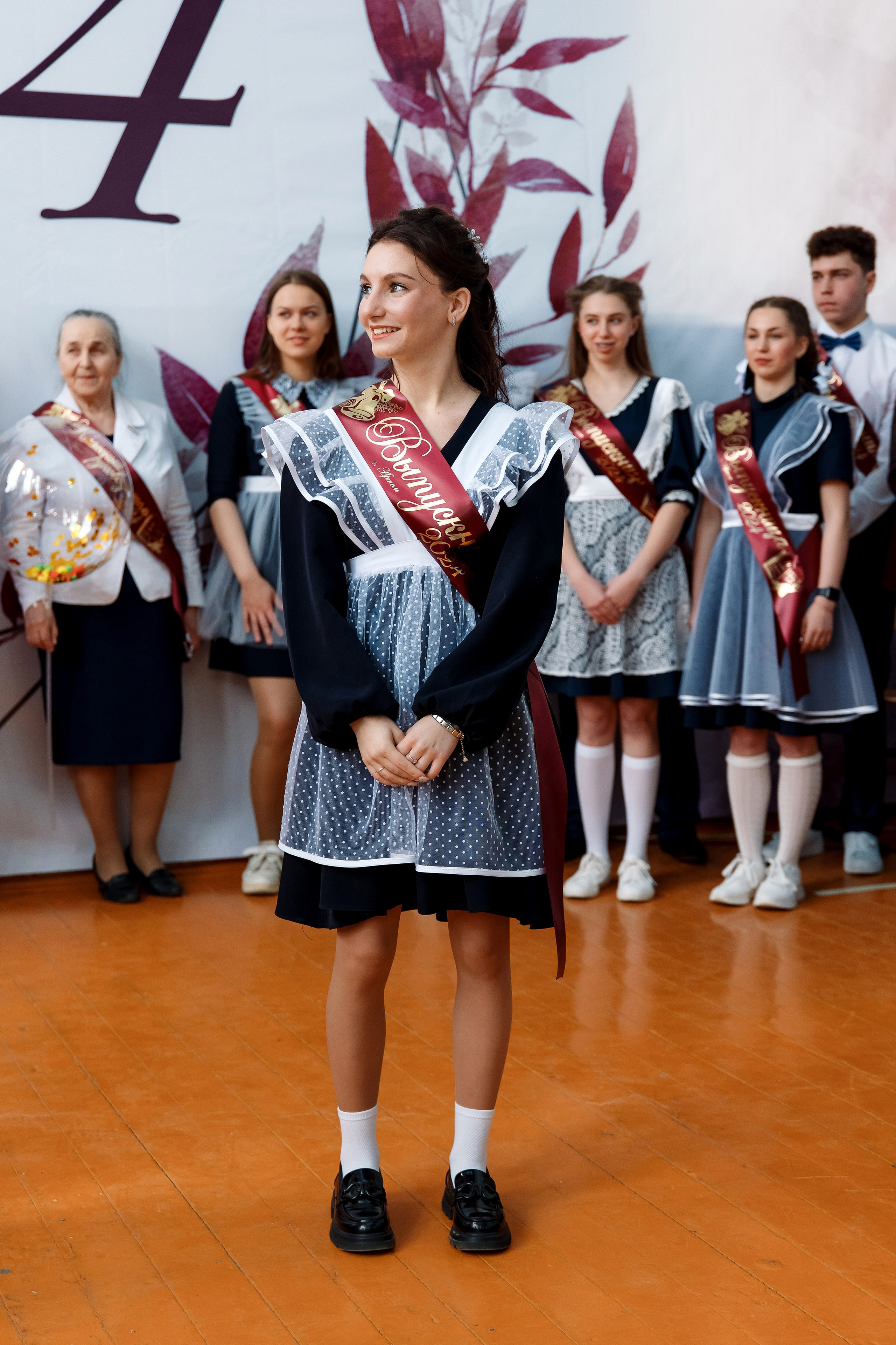 11 класс Последний звонок. Фотограф Любовь Корниенко, Примоский край