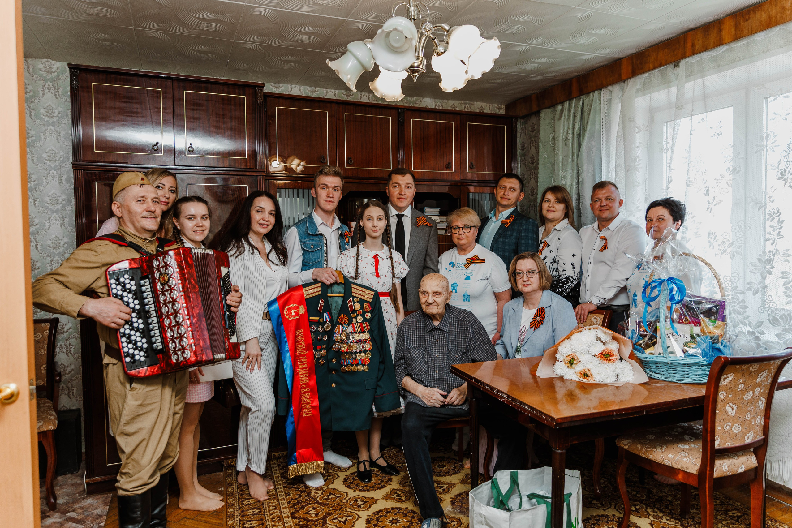 ПОЗДРАВЛЕНИЕ ВЕТЕРАНОВ ВЕЛИКОЙ ОТЕЧЕСТВЕННОЙ ВОЙНЫ. РЕПОРТАЖНЫЙ ФОТОГРАФ НИЖНИЙ НОВГОРОД Игнатьева Виктория