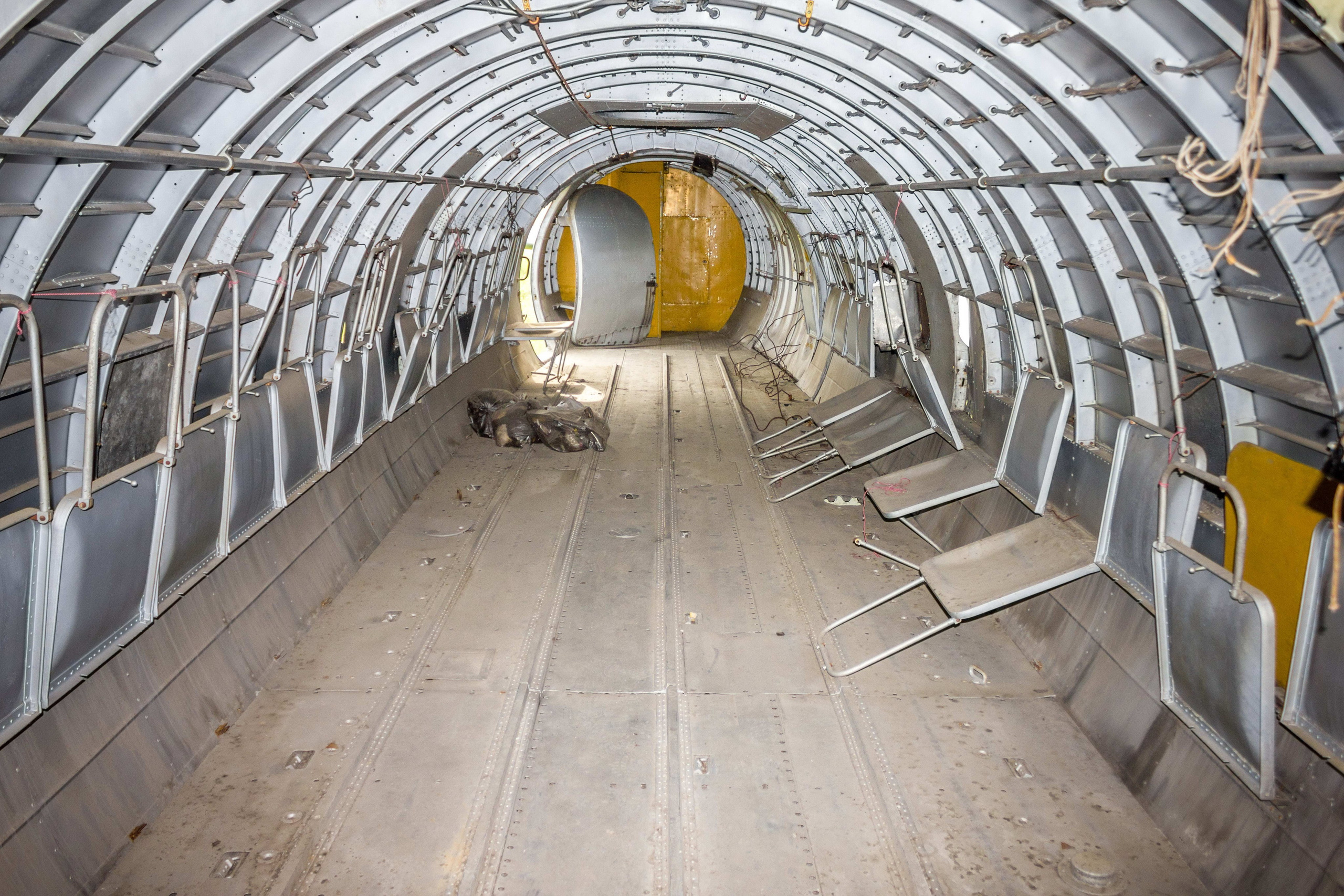 Ил-12 (Монино). Фотоальбом показывающий увлекательный мир авиации и мир медведей Андрея Иванова