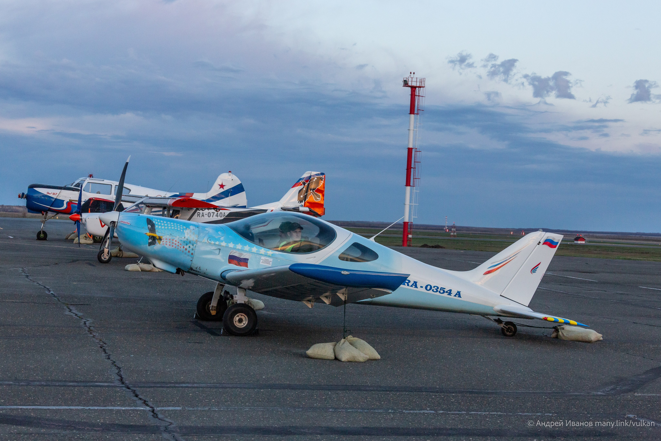 Перелёт на Байконур в 2026 г на самолётах АОН. Фотоальбом показывающий увлекательный мир авиации и мир медведей Андрея Иванова