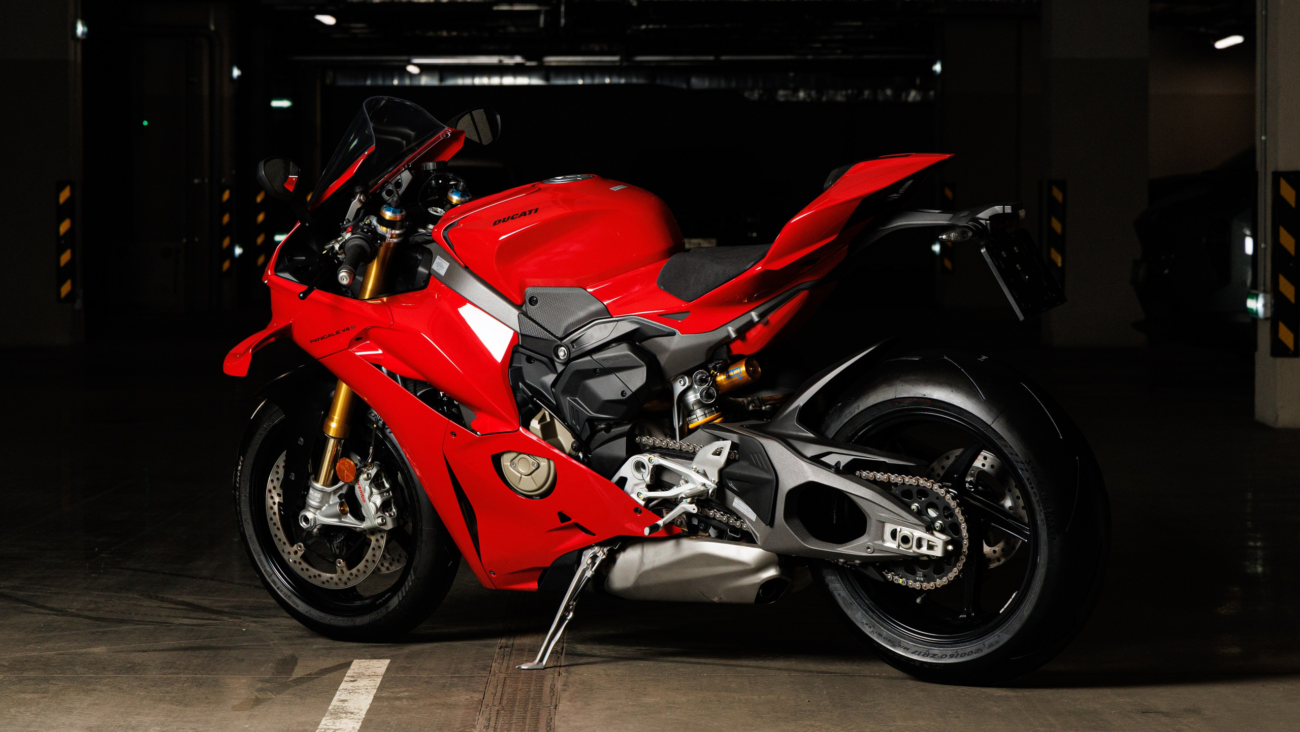 Ducati Panigale V4S 25'. Продюсер Оператор Фотограф Москва | borisprophoto