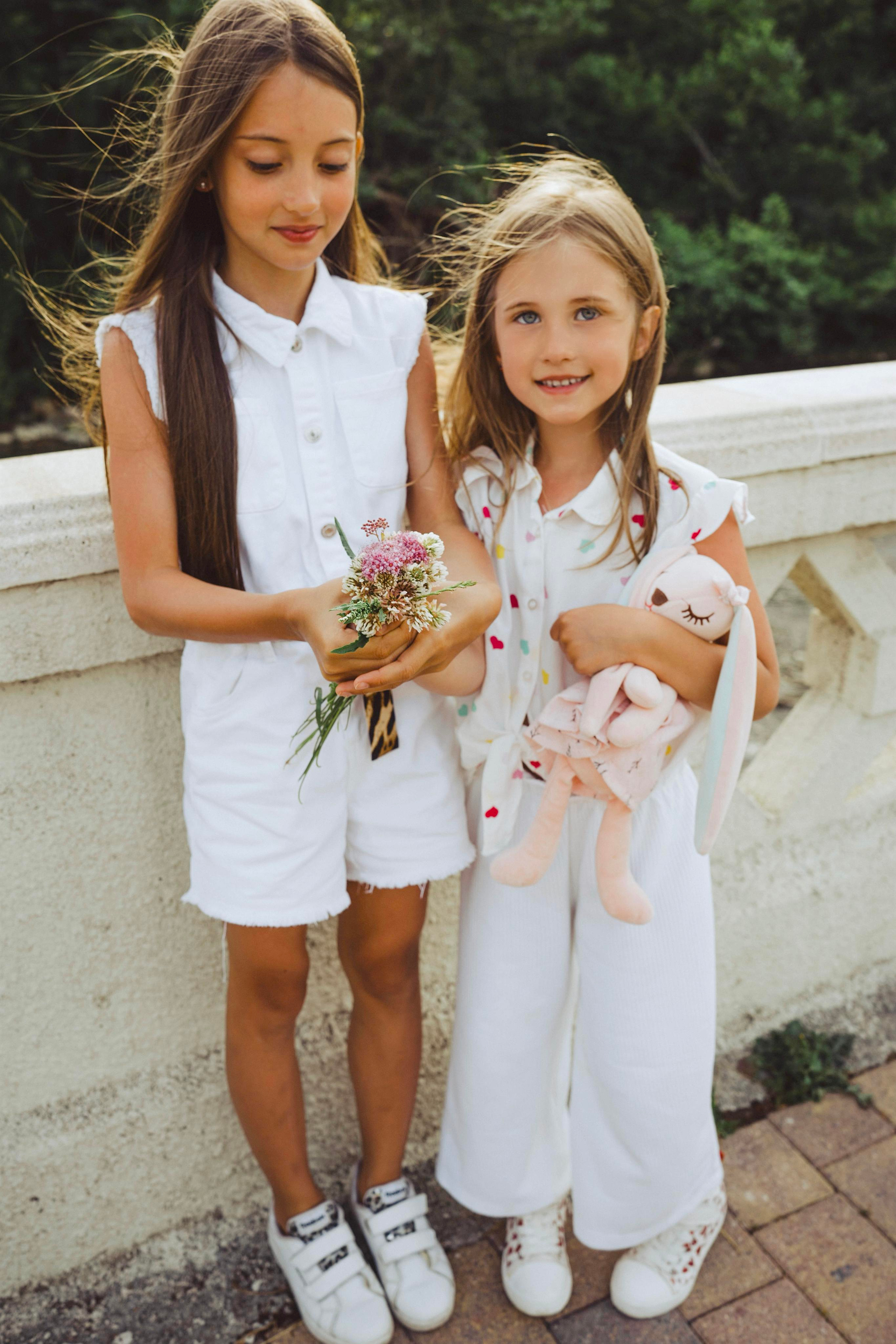 Михаил, Дарья, Варвара, Софья и Майя прогулка. Фотограф в Сочи Щетинина Анастасия