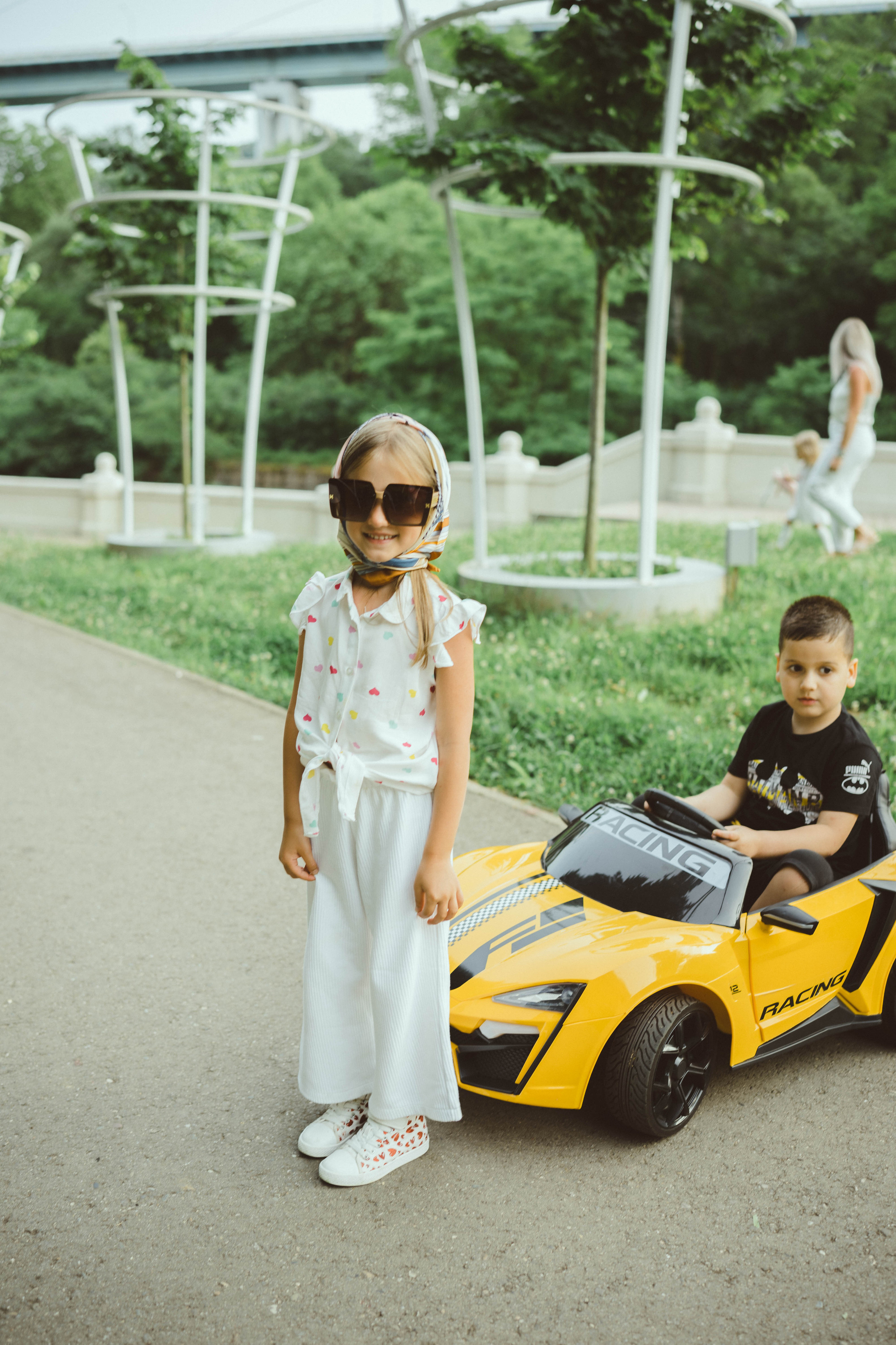 Михаил, Дарья, Варвара, Софья и Майя прогулка. Фотограф в Сочи Щетинина Анастасия