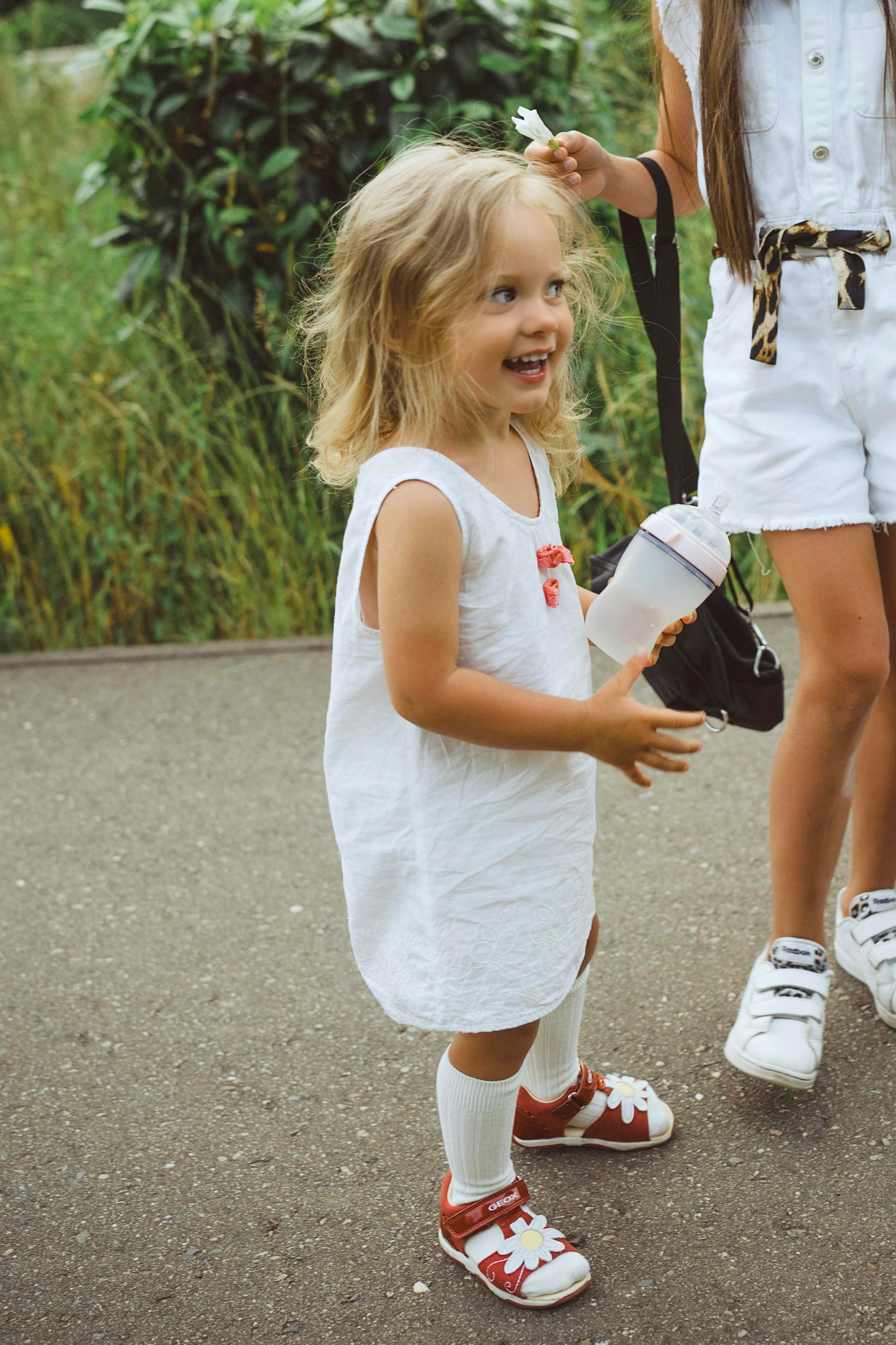 Михаил, Дарья, Варвара, Софья и Майя прогулка. Фотограф в Сочи Щетинина Анастасия