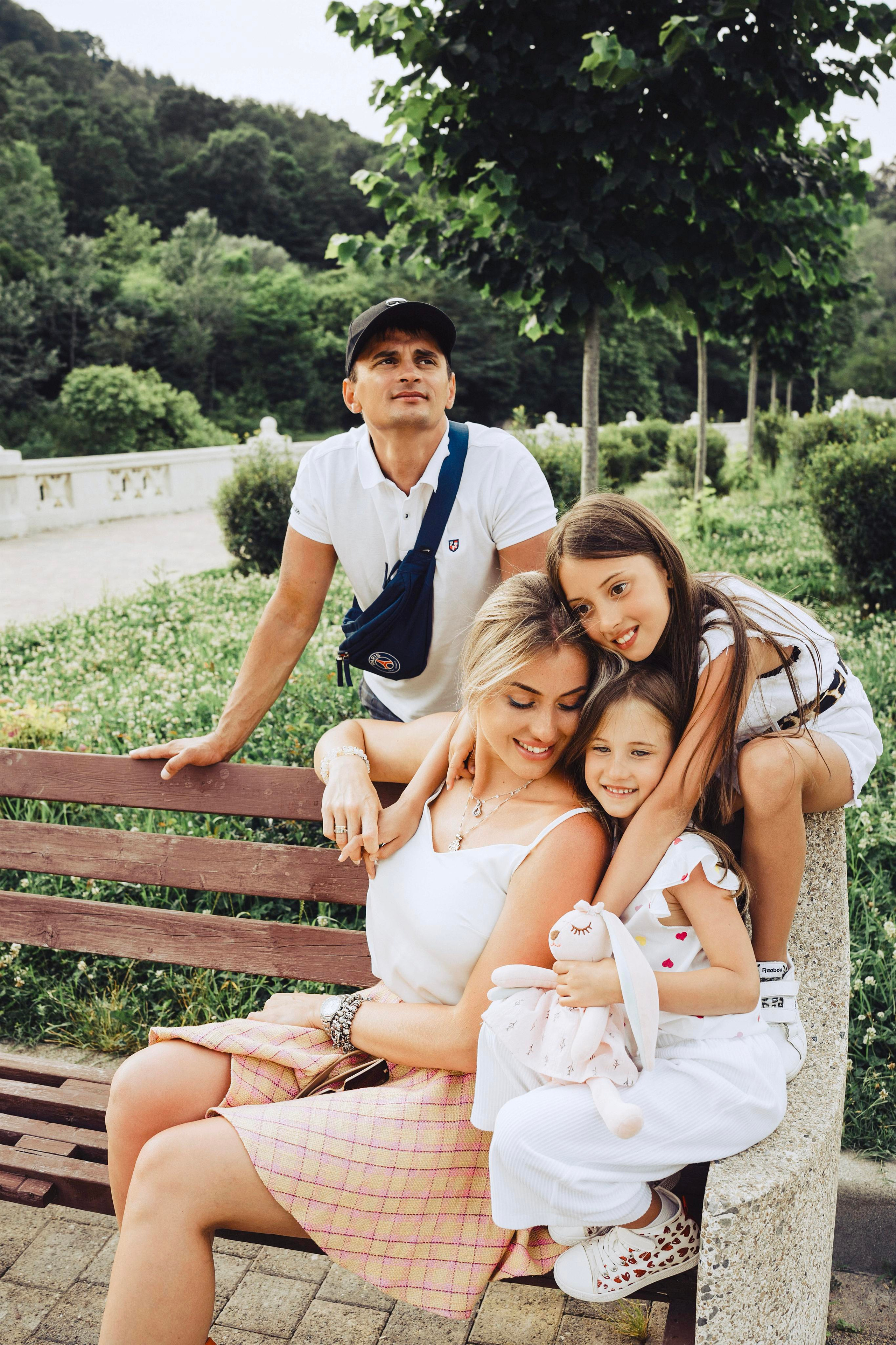 Михаил, Дарья, Варвара, Софья и Майя прогулка. Фотограф в Сочи Щетинина Анастасия