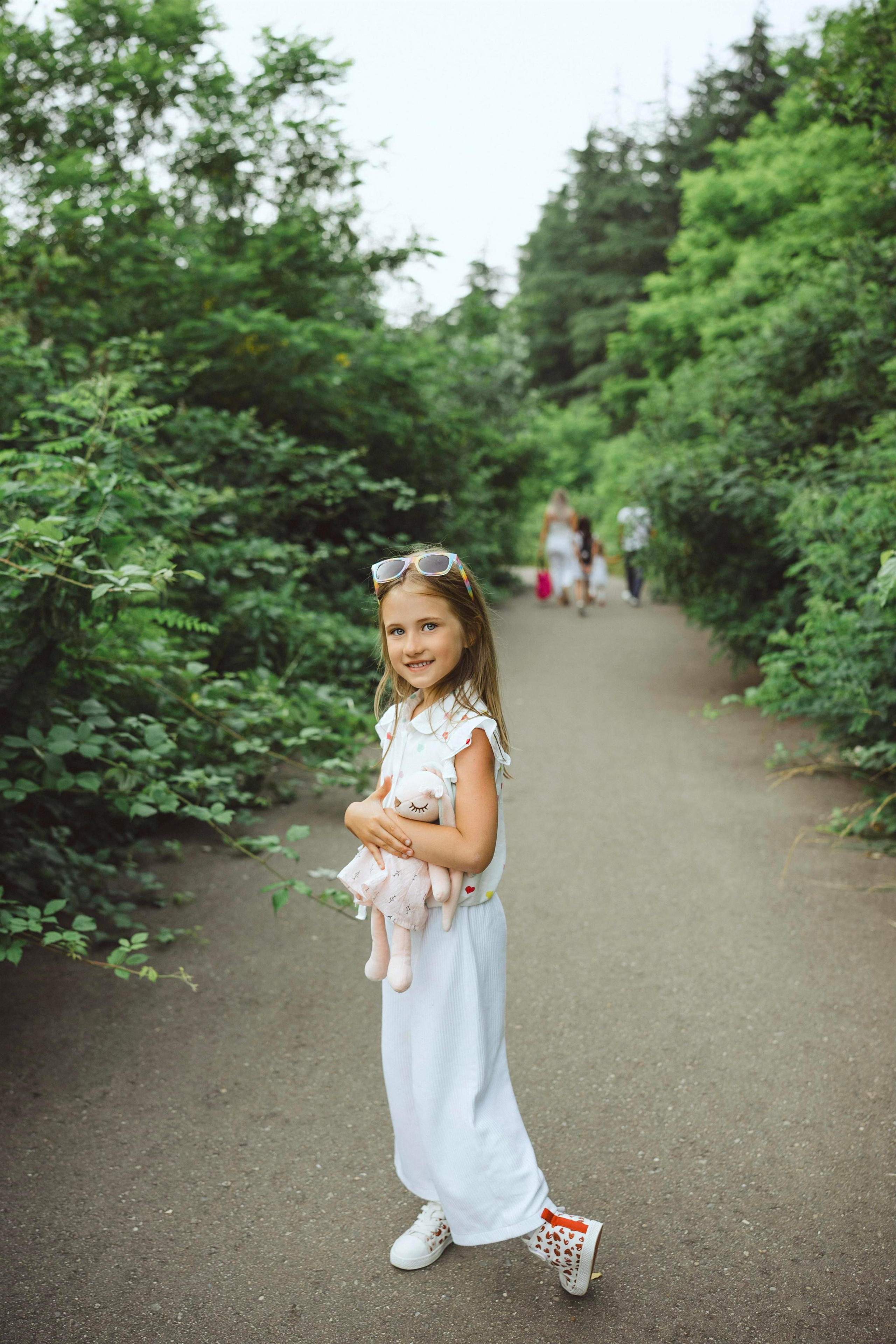 Михаил, Дарья, Варвара, Софья и Майя прогулка. Фотограф в Сочи Щетинина Анастасия