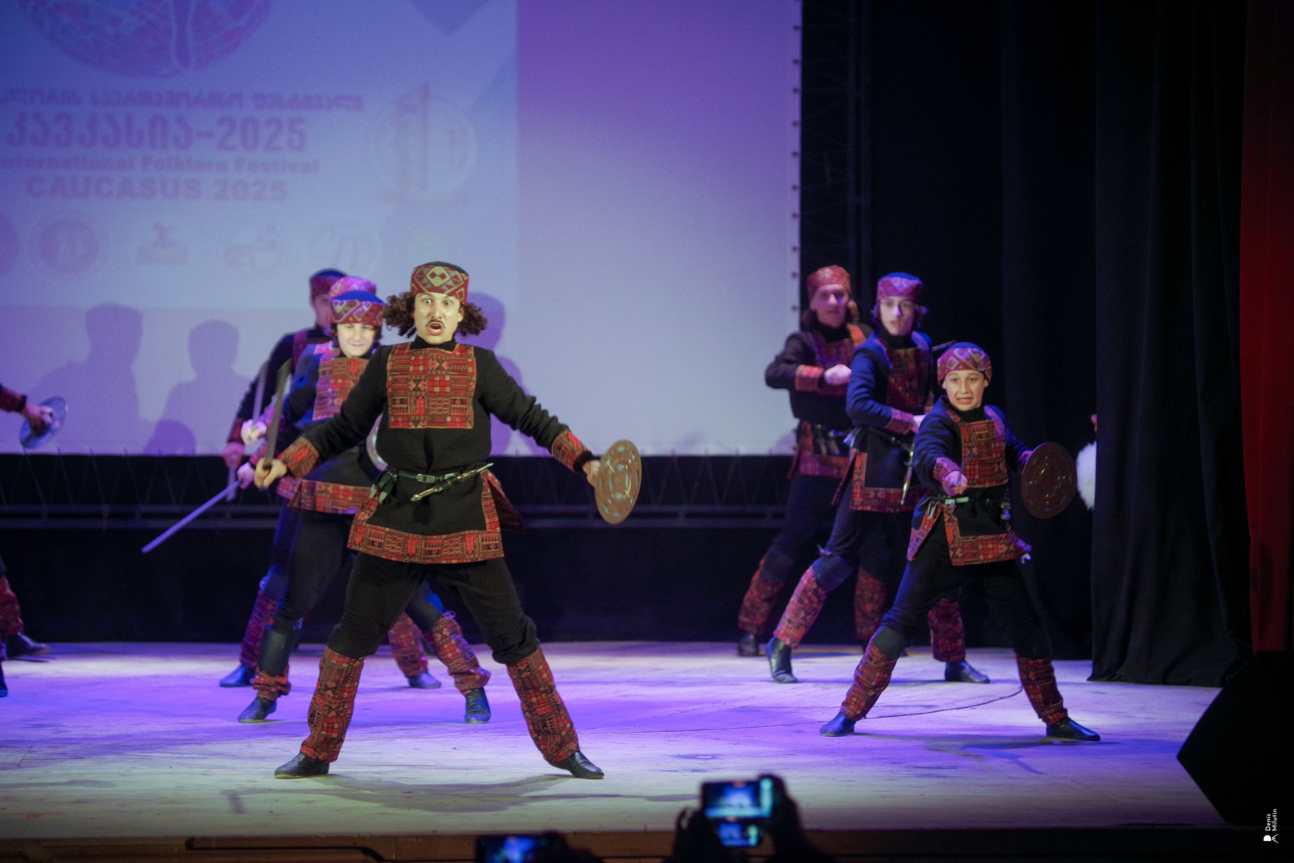 Танцы в прекрасном Они. Портретный фотограф Денис Милютин