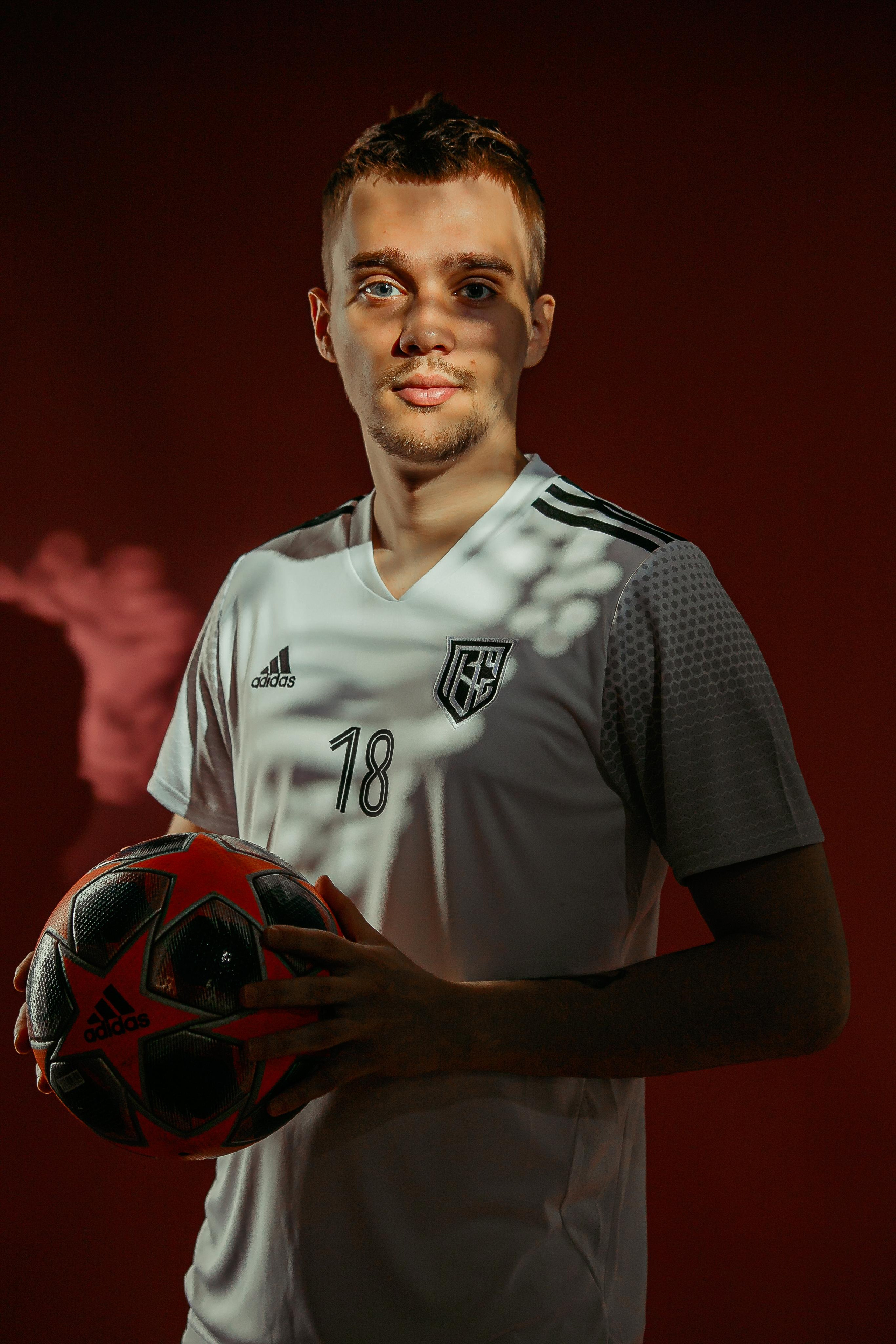 R96. Фотограф Event | Портрет | Реклама. Екатеринбург→Москва→Санкт-Петербург | Александр Братилов