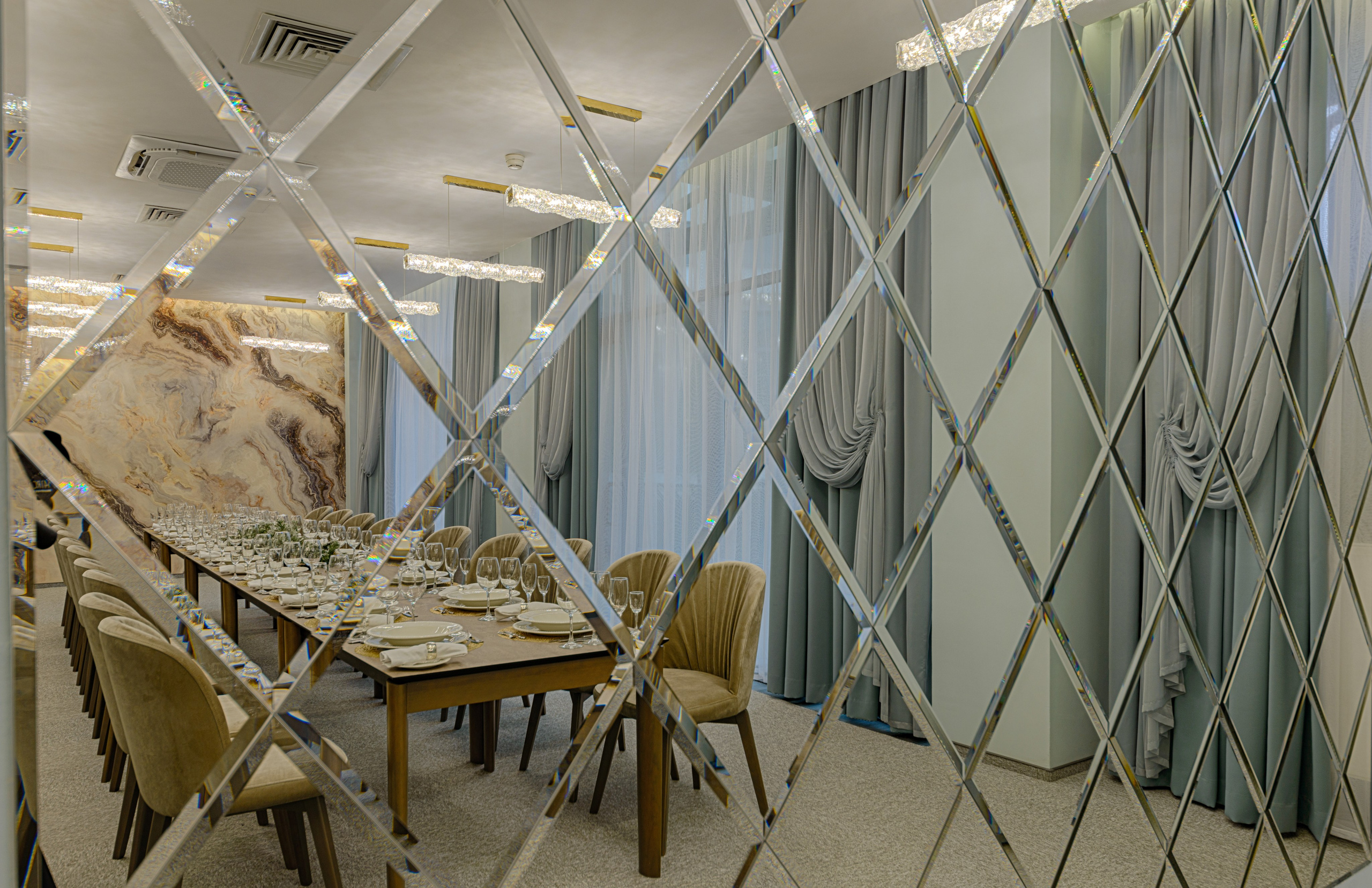 Hotel «Viktoriya». Фотограф Платон Македонский