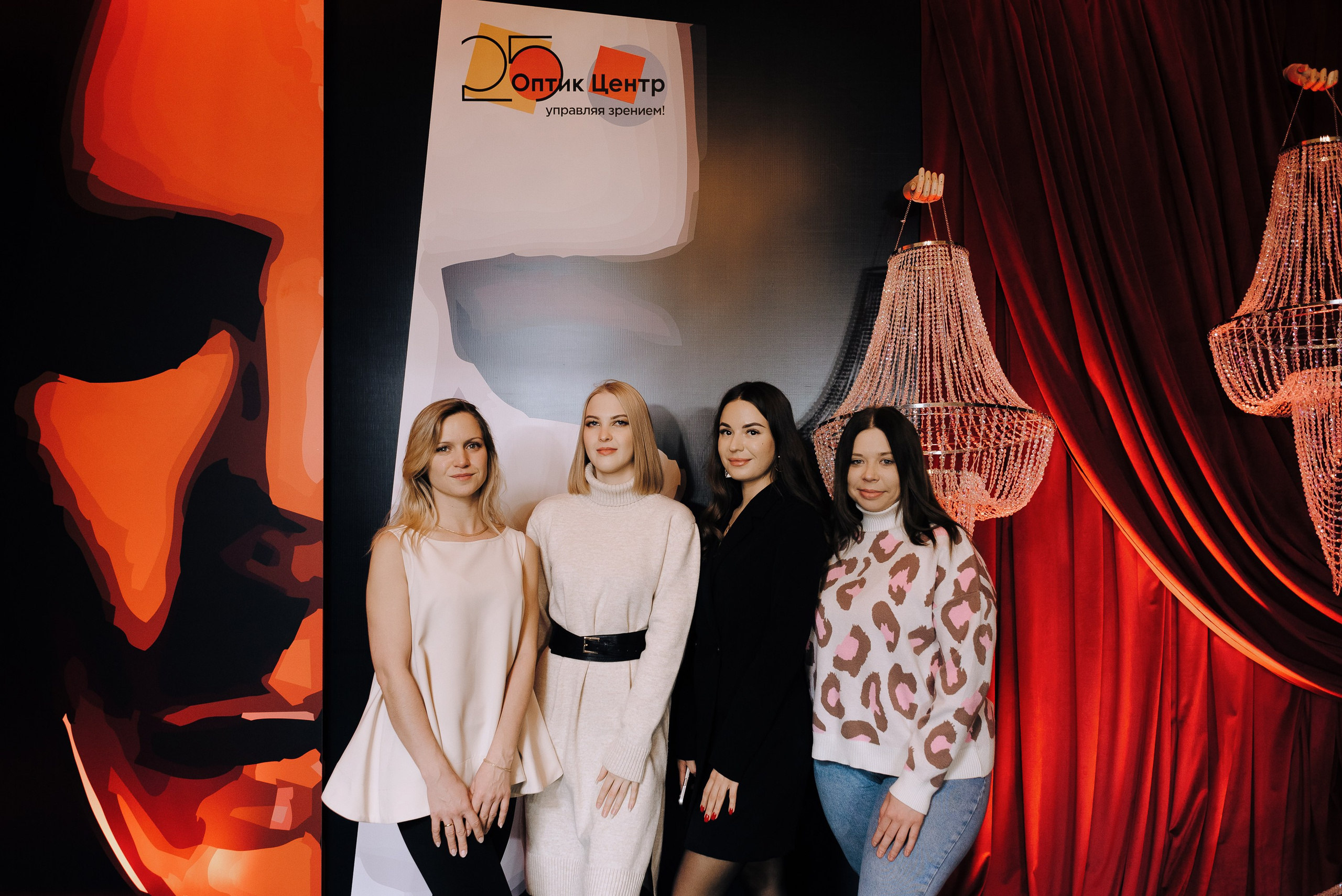 СПЕКТАКЛЬ «ВОЛШЕБНЫЕ ОЧКИ» ОПТИК-ЦЕНТР. Репортажный фотограф Зуев Роман г. Челябинск