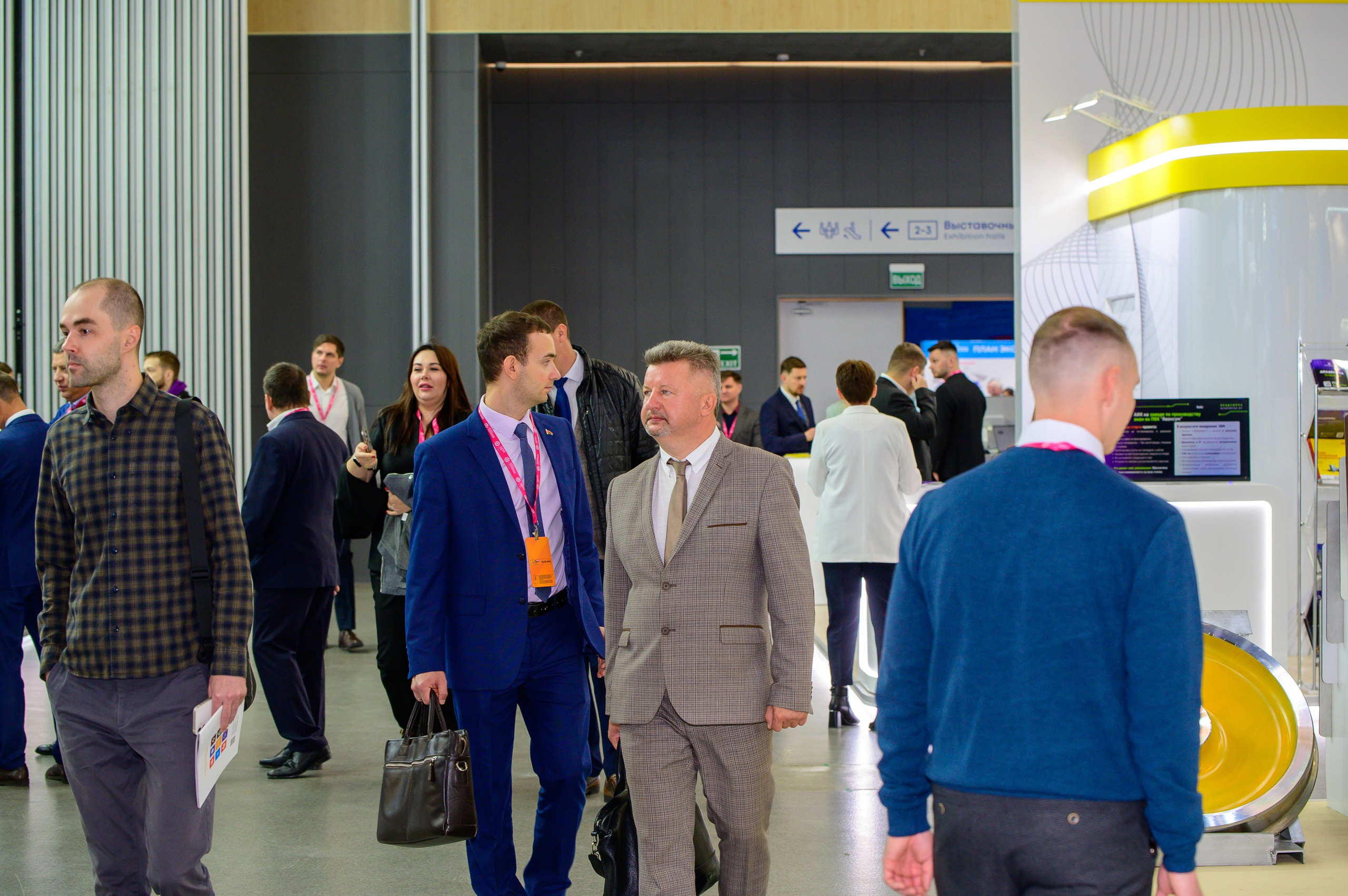 BigindustrialweekBelarus. Фотоуслуги, услуги фотографа, фотографирование важных событий