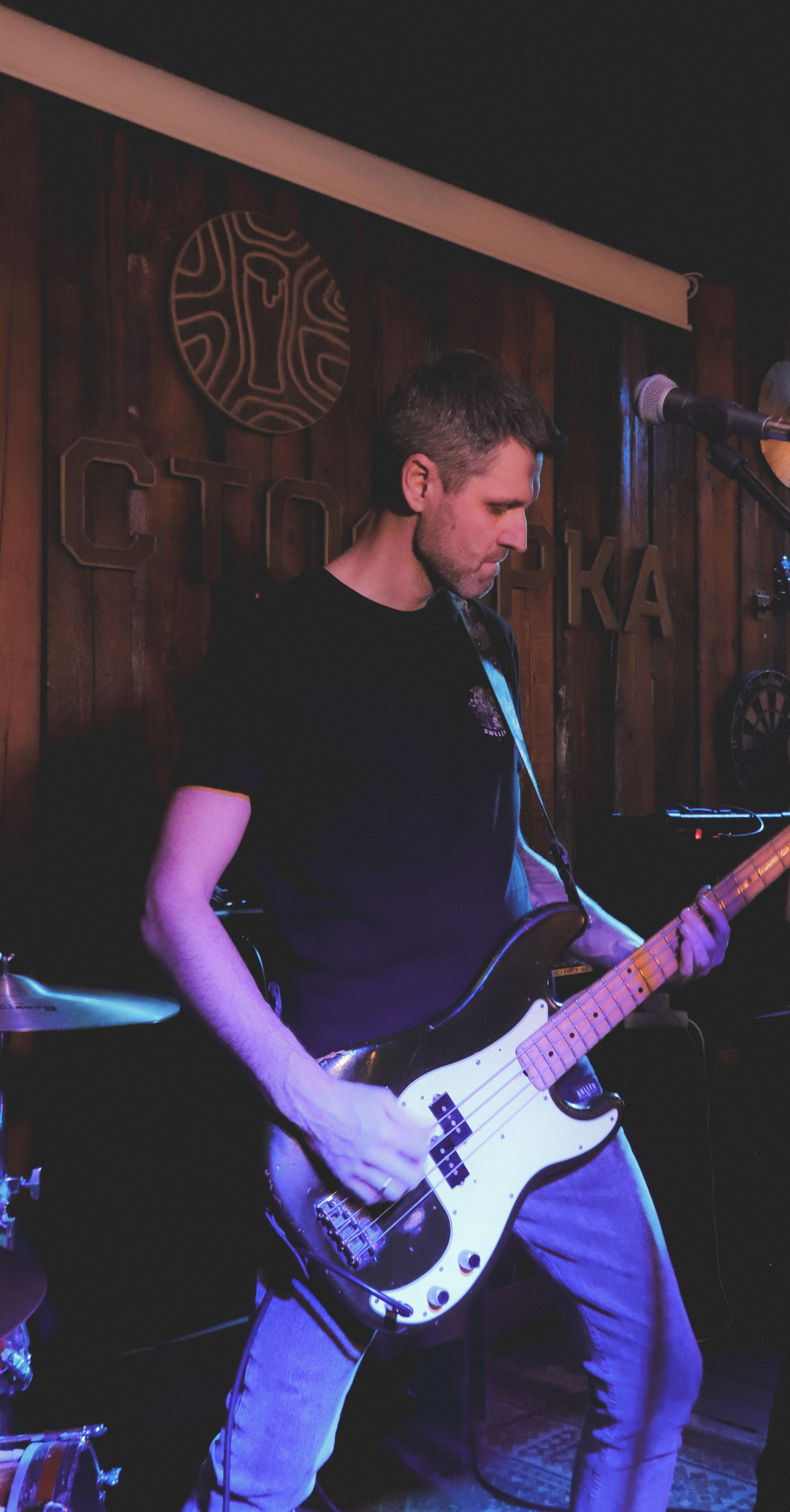 Концерт рок-группы. Фотограф репортажей и стритфотосессий в Москве Людмила Смирнова