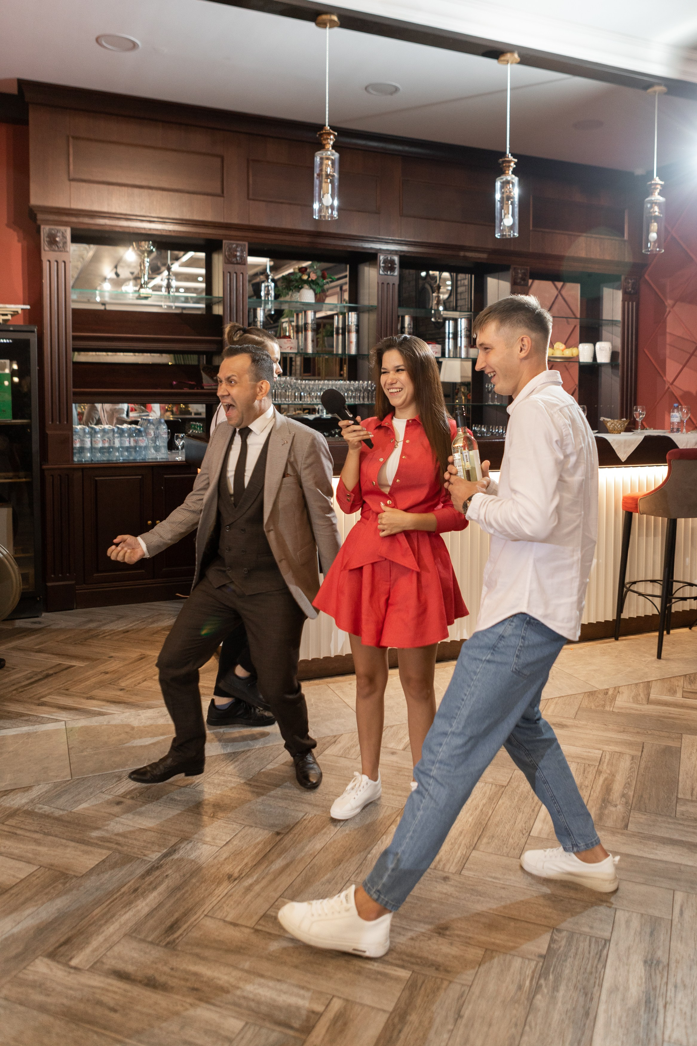 Свадебный фотограф Уфа — Руслан ГабдлисламовЖивые эмоции, красивые кадры, воспоминания на всю жизнь.Работаю по всей Республике Башкортоста. Свадебный фотограф Уфа Руслан Габдлисламов