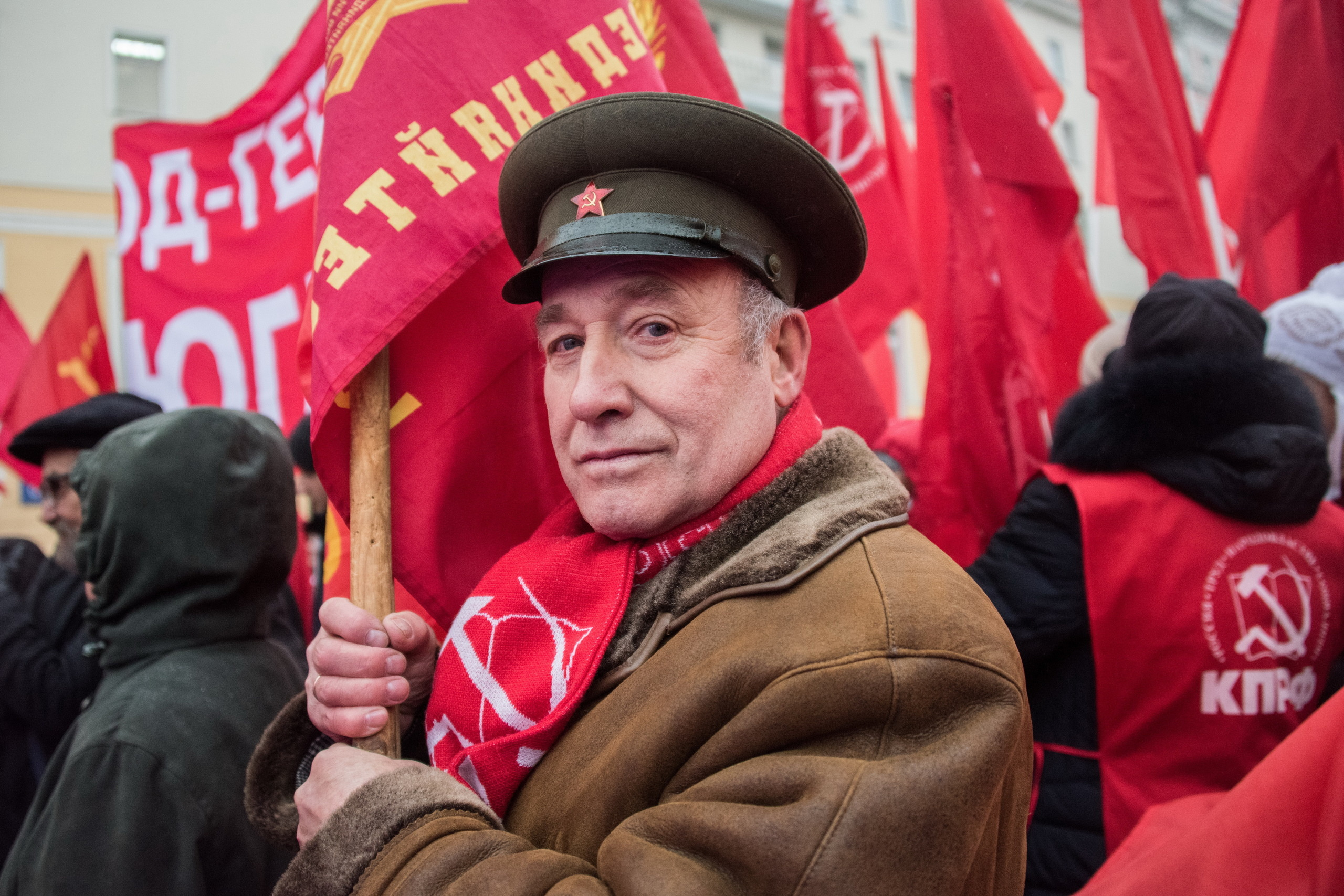 Годовщина Великой Октябрьской социалистической революции в Москве. Репортажный фотограф в Москве и Санкт-Петербурге Артем Лунев