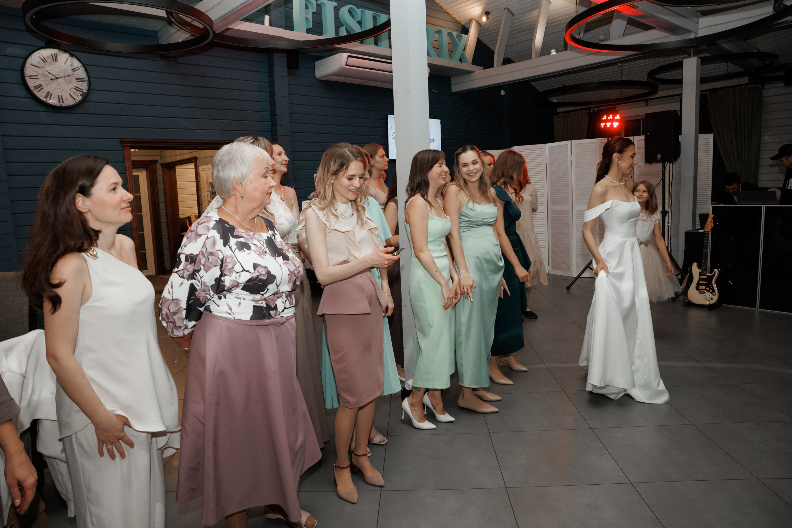 Регистрация в отеле Fish Point, ЗАГС Бутово, прогулка в Остафьево. Свадебный и репортажный фотограф (Москва, Королев и другие)