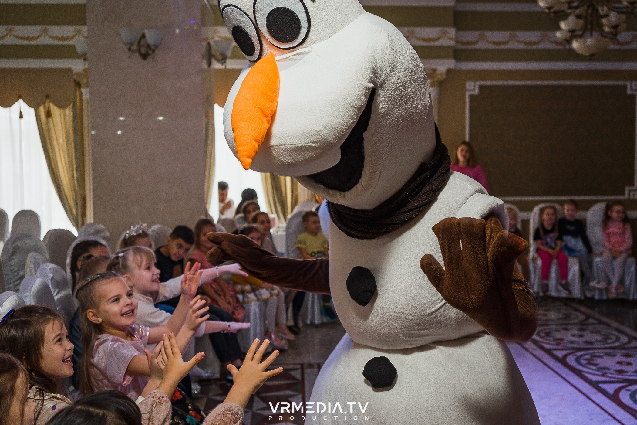 ХОЛОДНОЕ СЕРДЦЕ в ресторане «Империя»