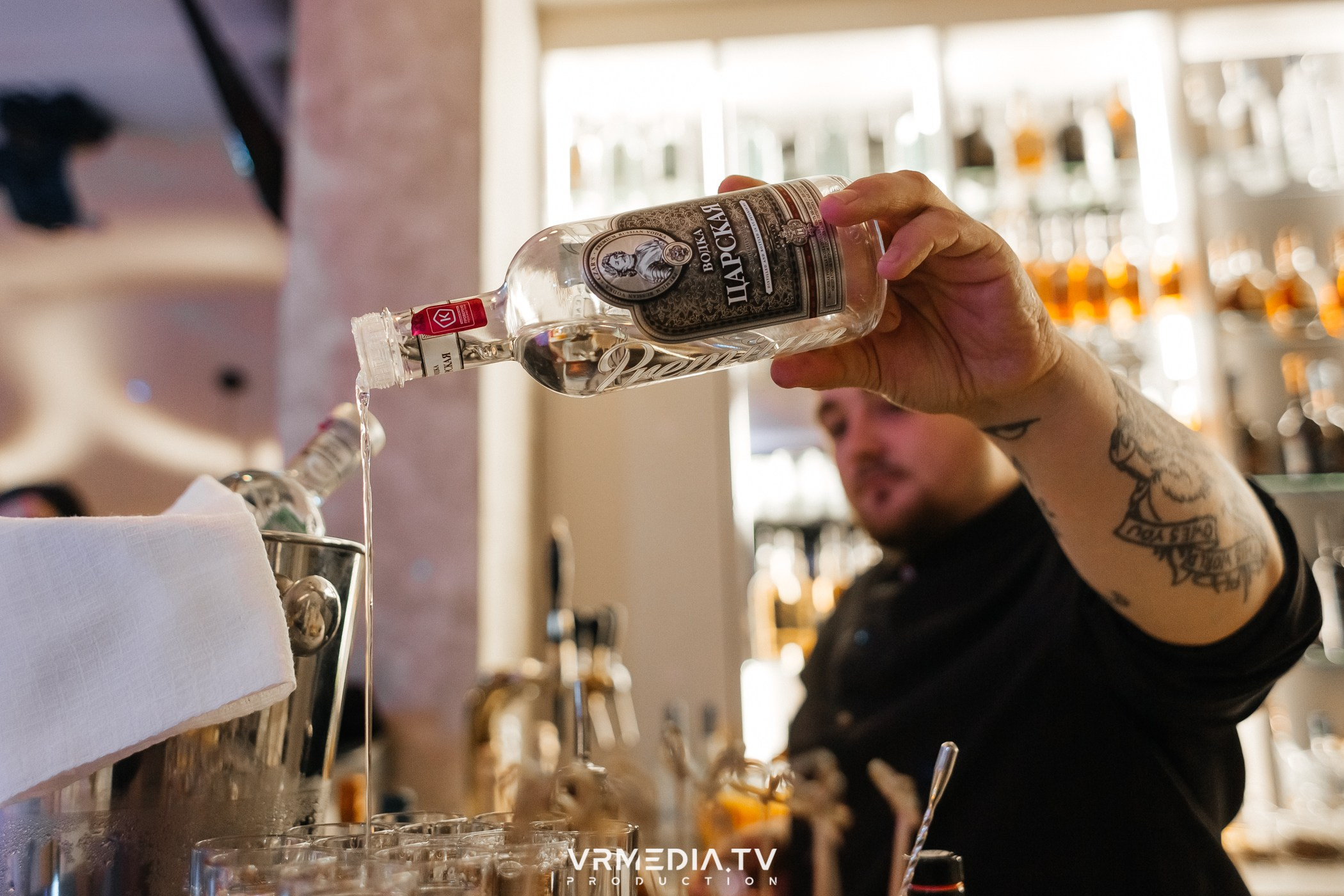 Открытие караоке-зала в «Империи»