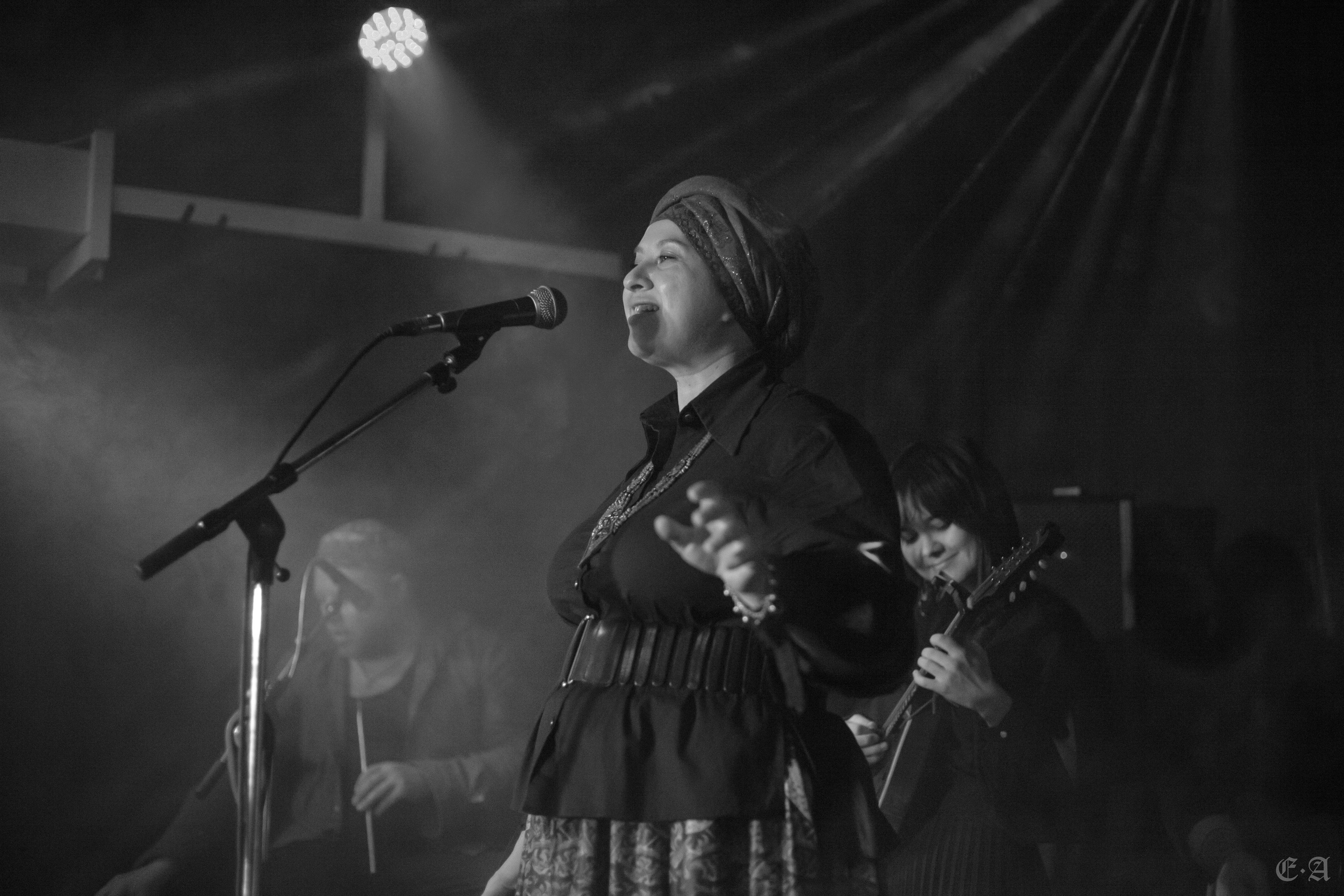 Dara Yara в «Алиби». Фотограф Ellairen