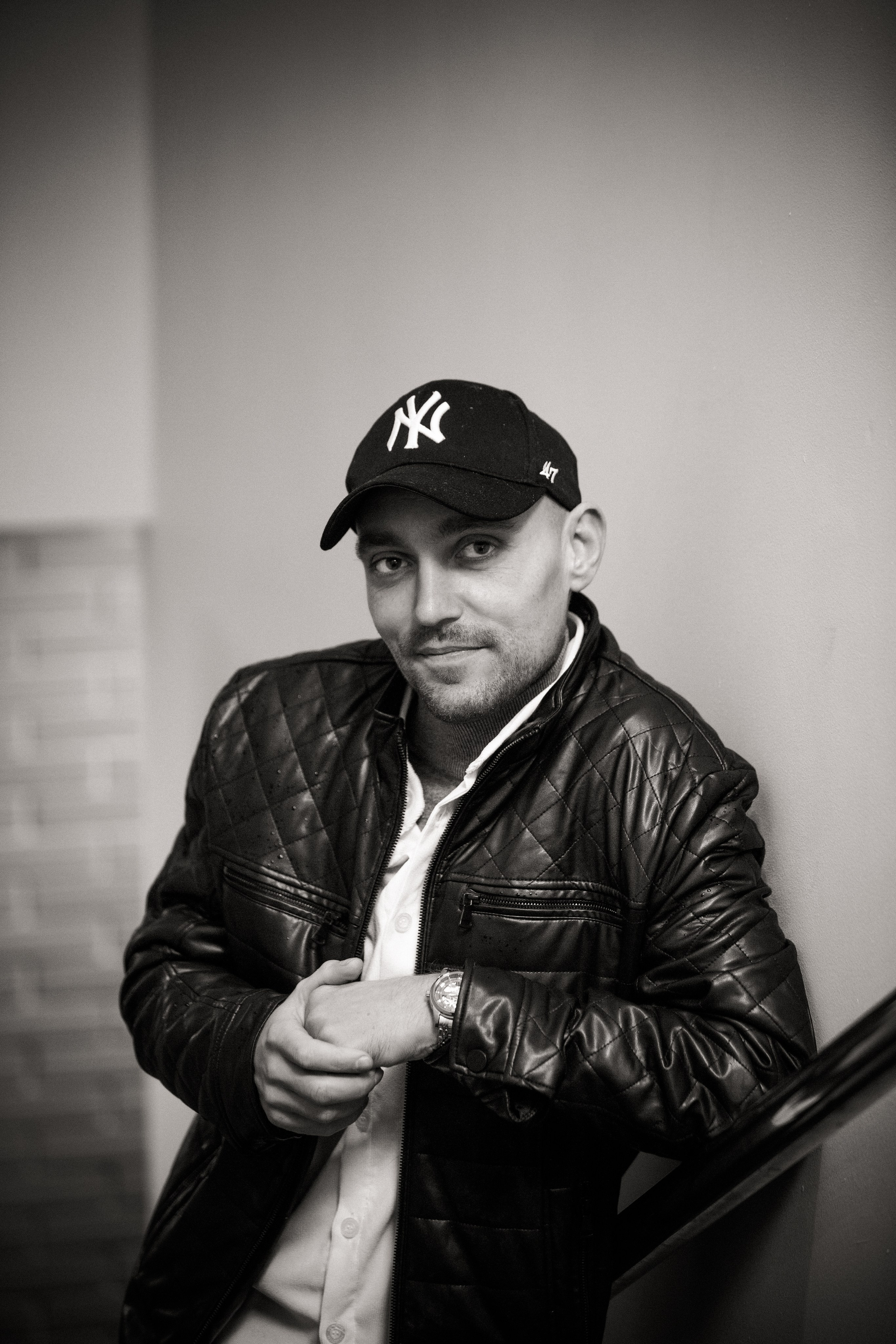 Мужская фотосессия на улице. Свадебный и семейный фотограф в Москве и Подмосковье Лариса Козлова