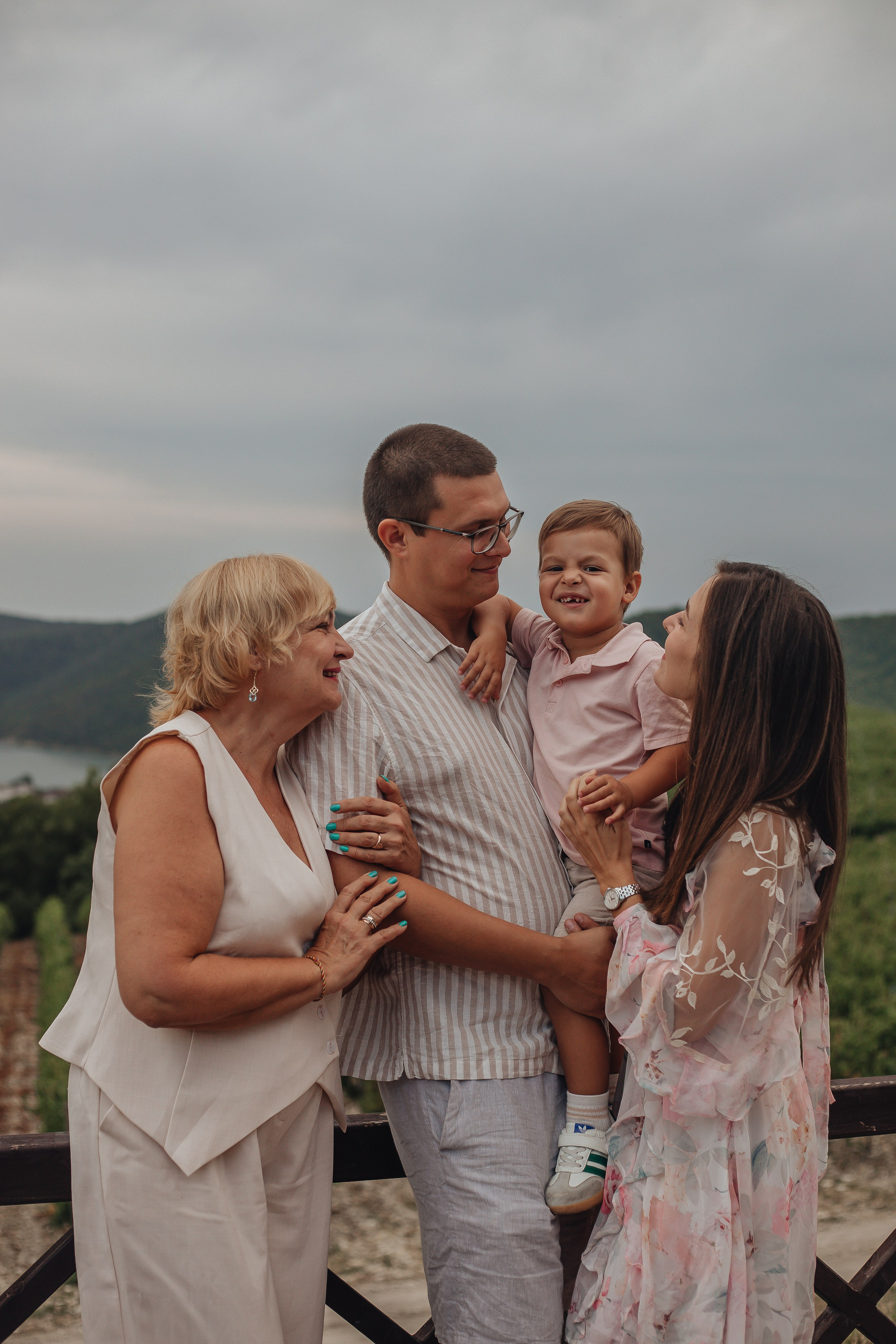 Прогулка у домика виноградаря — о семье, о любви, о счастье ;). Семейный фотограф Новороссийск, Анапа, Геленджик — Юлия Давыдова