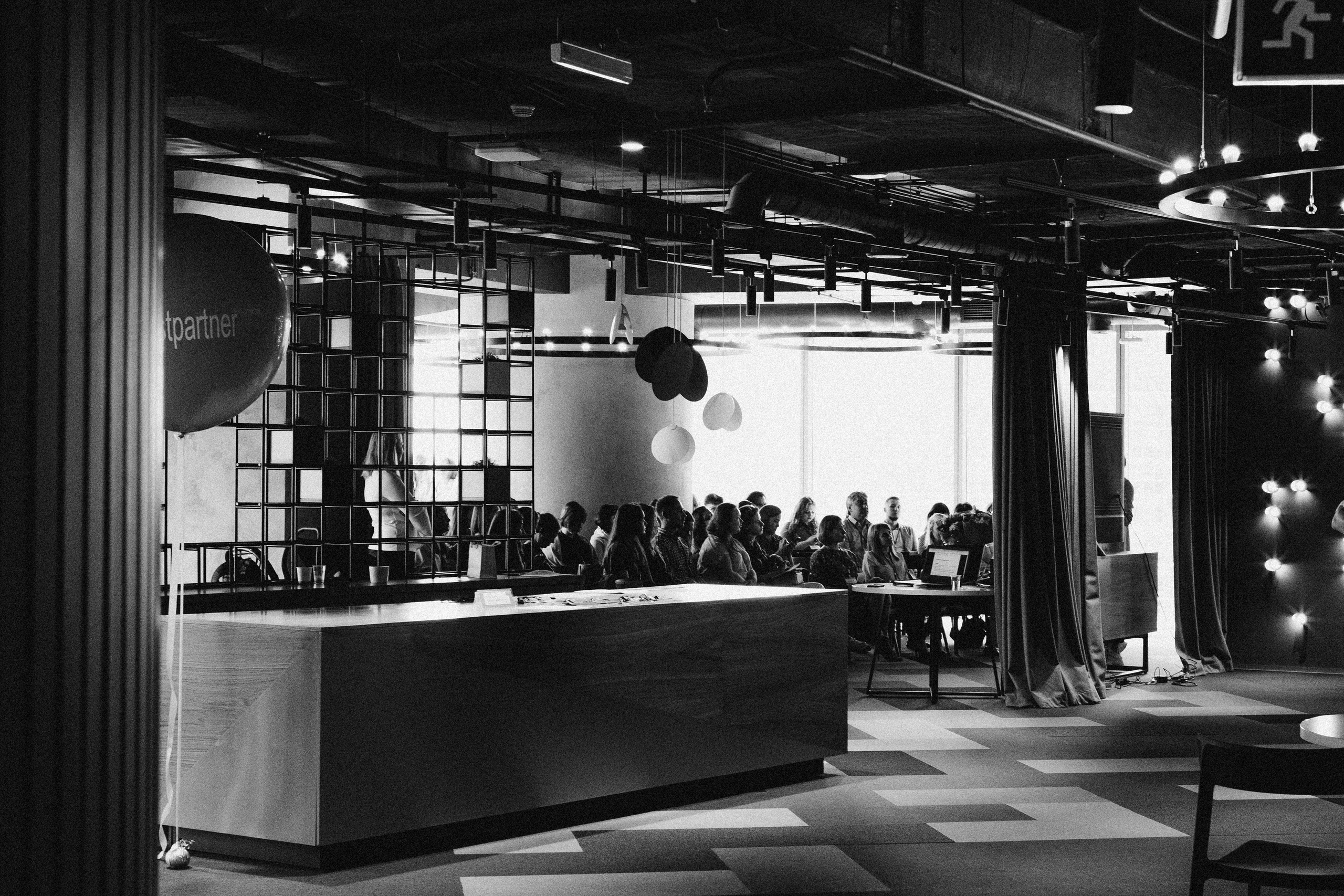 Мероприятие в Москва сити. Женский и контент фотограф в Москве