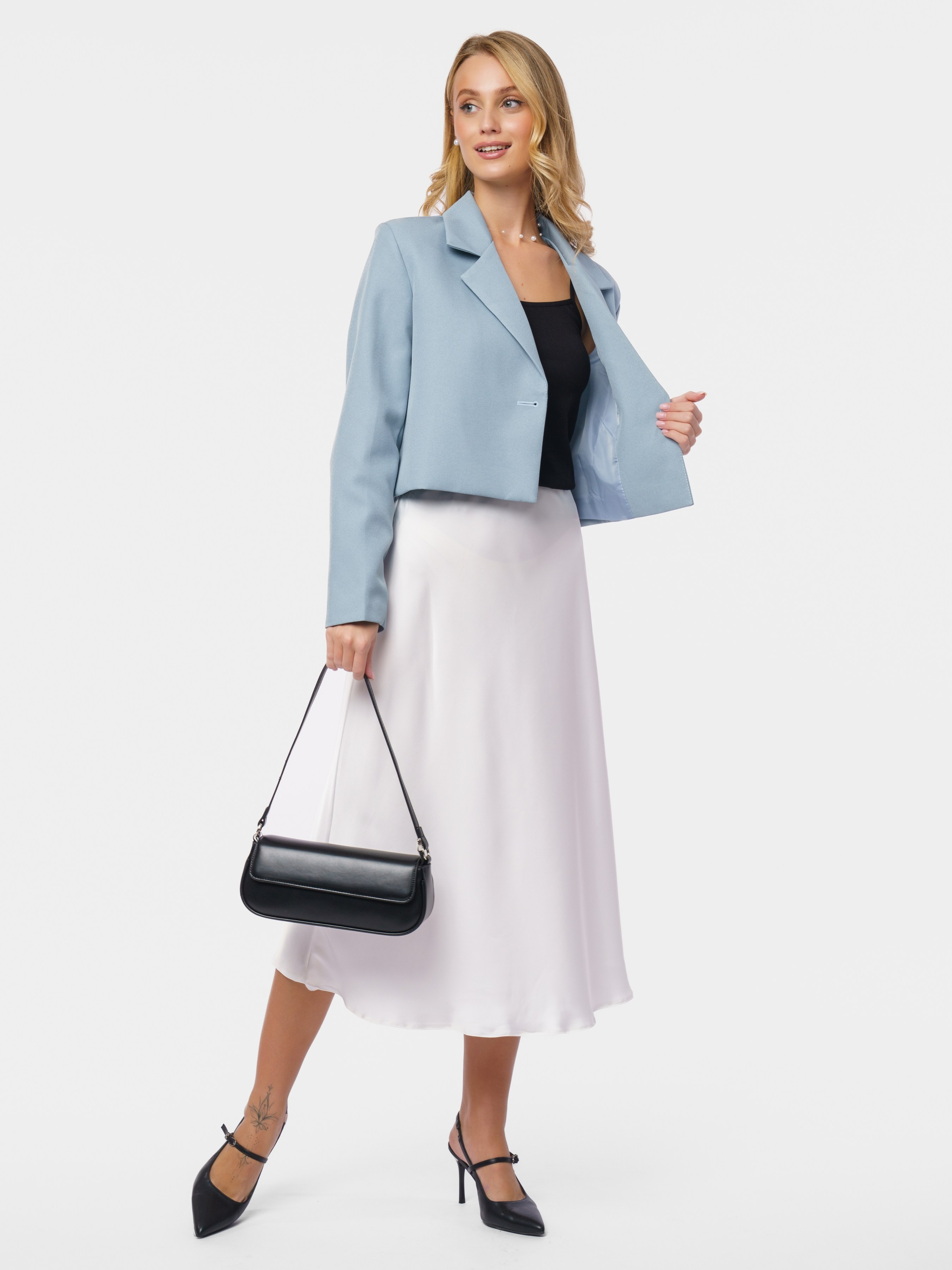 Яна, 42-44 р-р, рост 175. KED Production — продакшн из СПб. Создаём фото, видео и контент, который помогает брендам и селлерам продавать больше