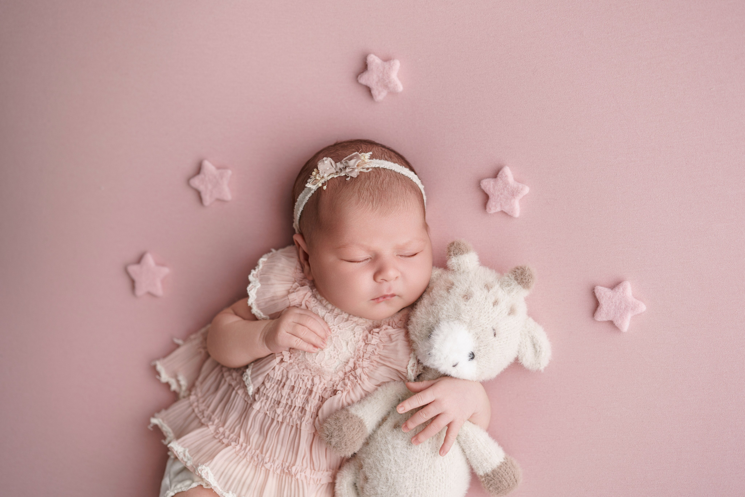 Фотосессия новорожденных | Галерея трогательных кадров малышей в стиле newborn. Фотосессия новорожденных в Москве и Московской области | Профессиональный фотограф newborn — Татьяна Иванова