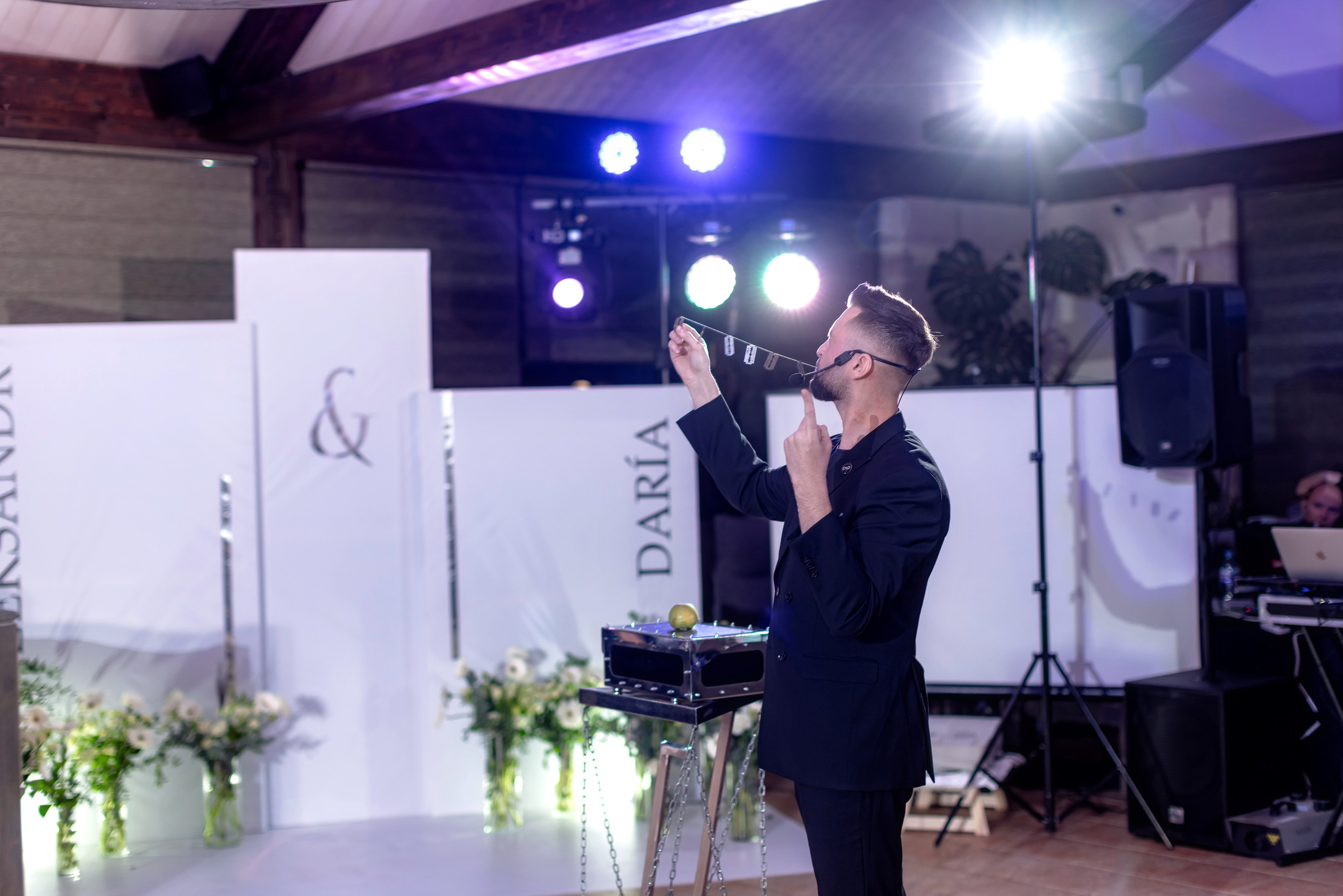 съёмка вашего праздника, шоу иллюзиониста в Краснодаре