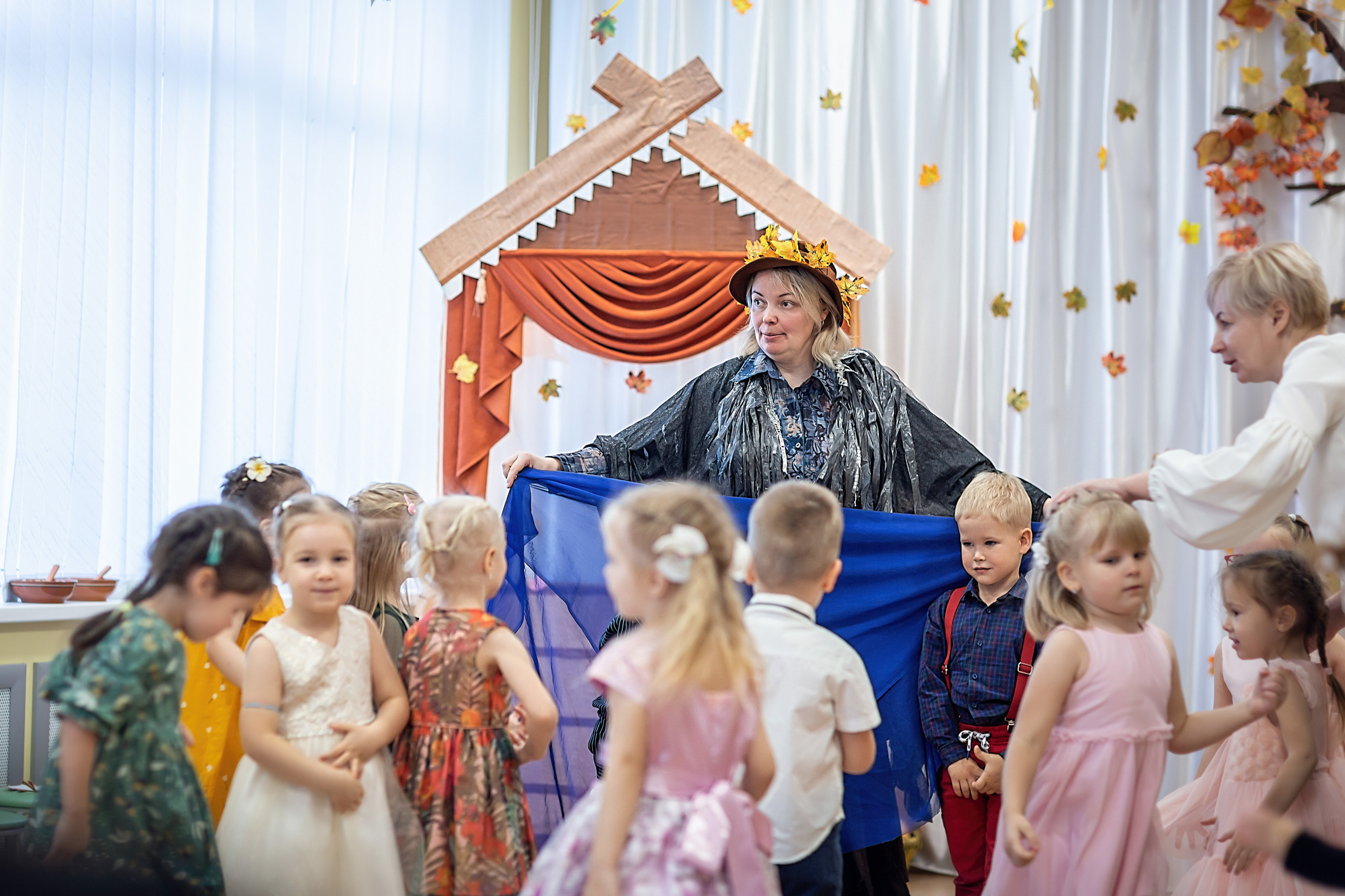 Волшебный зонтик осени_2023 год. Семейный фотограф в Санкт-Петербурге