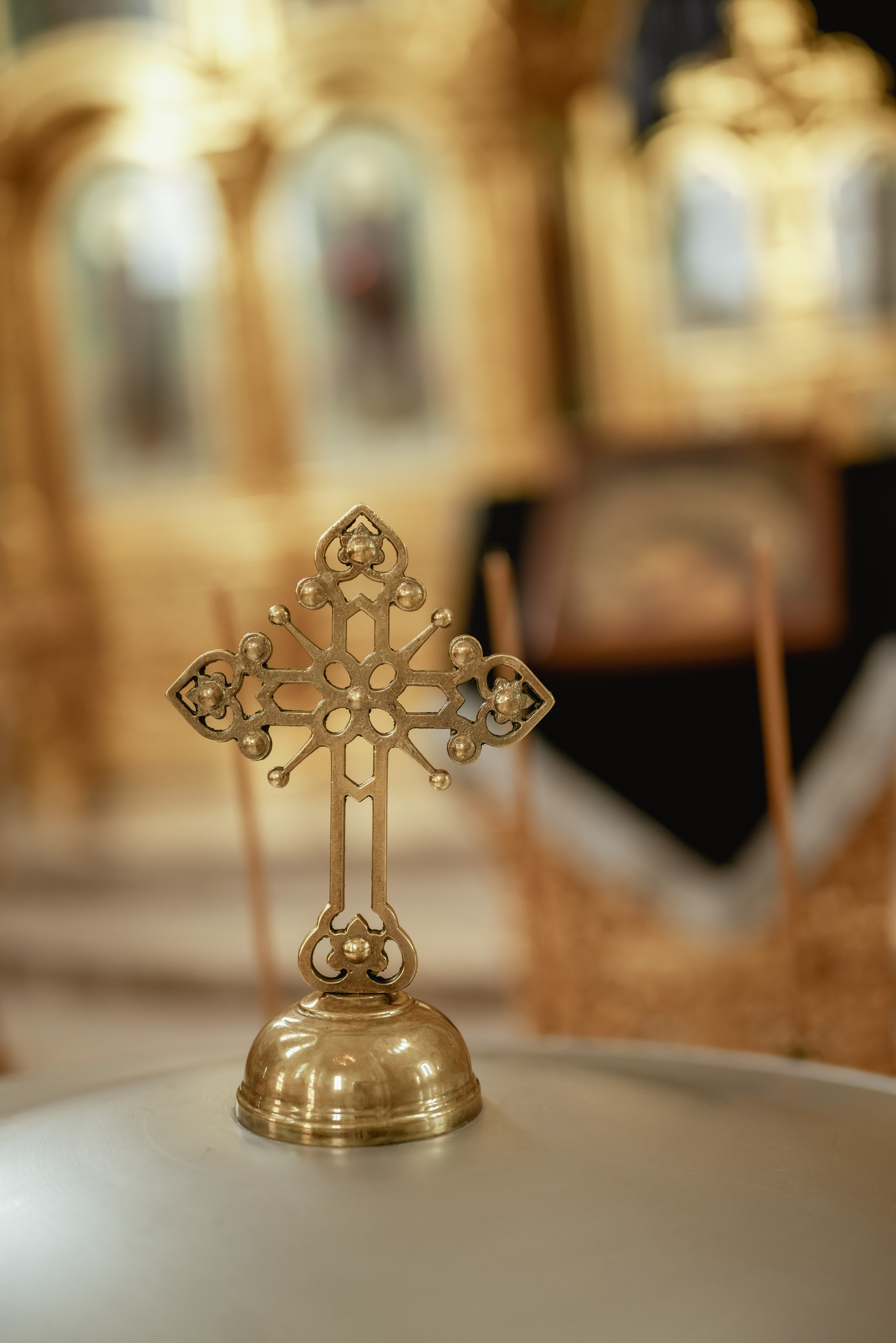 Крещение в храме Петра и Февронии. Юлия Басня семейный и свадебный фотограф в Донецке