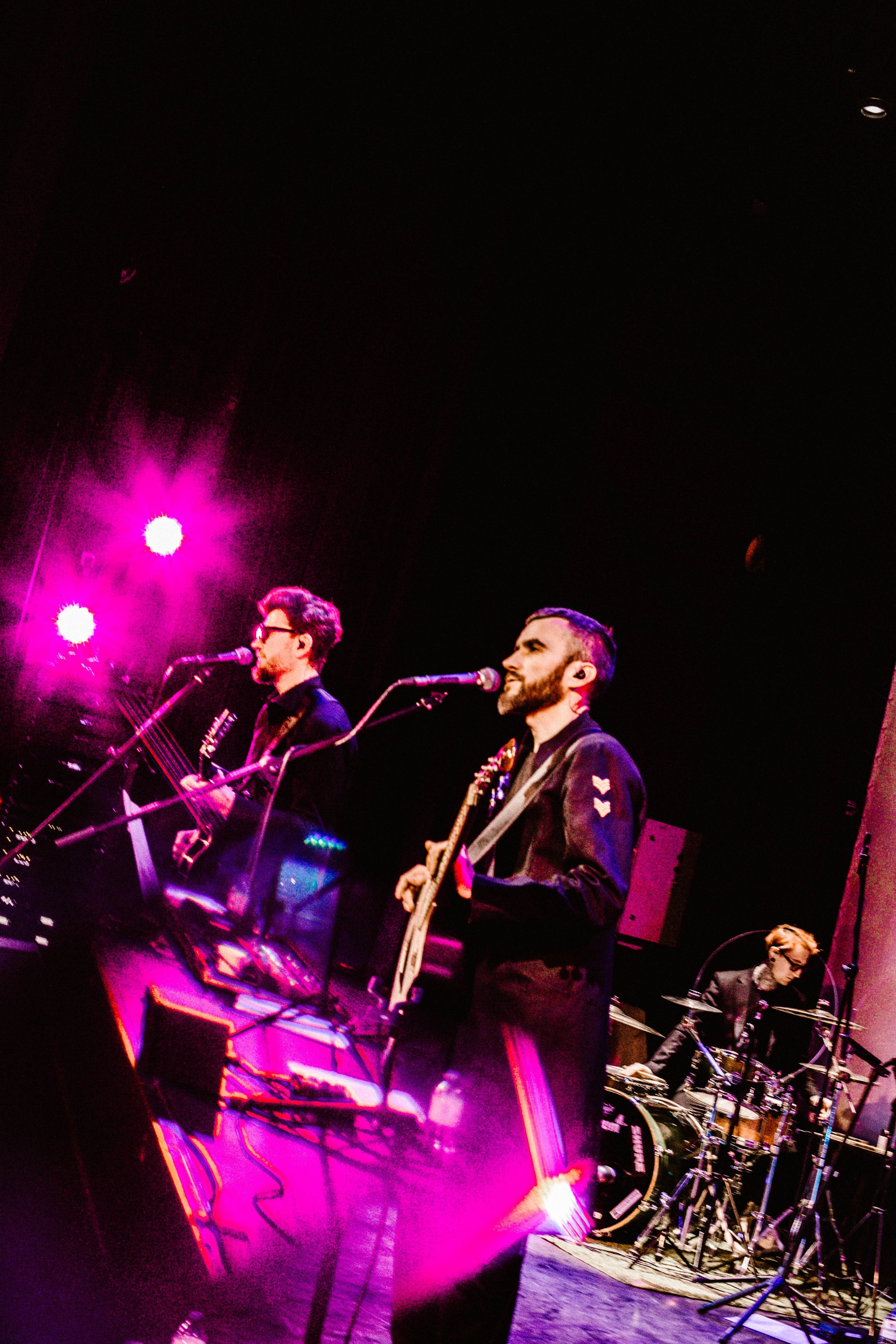 Рекорд. Герои нашего времени со струнным оркестром. Фотограф в Нижнем Новгороде