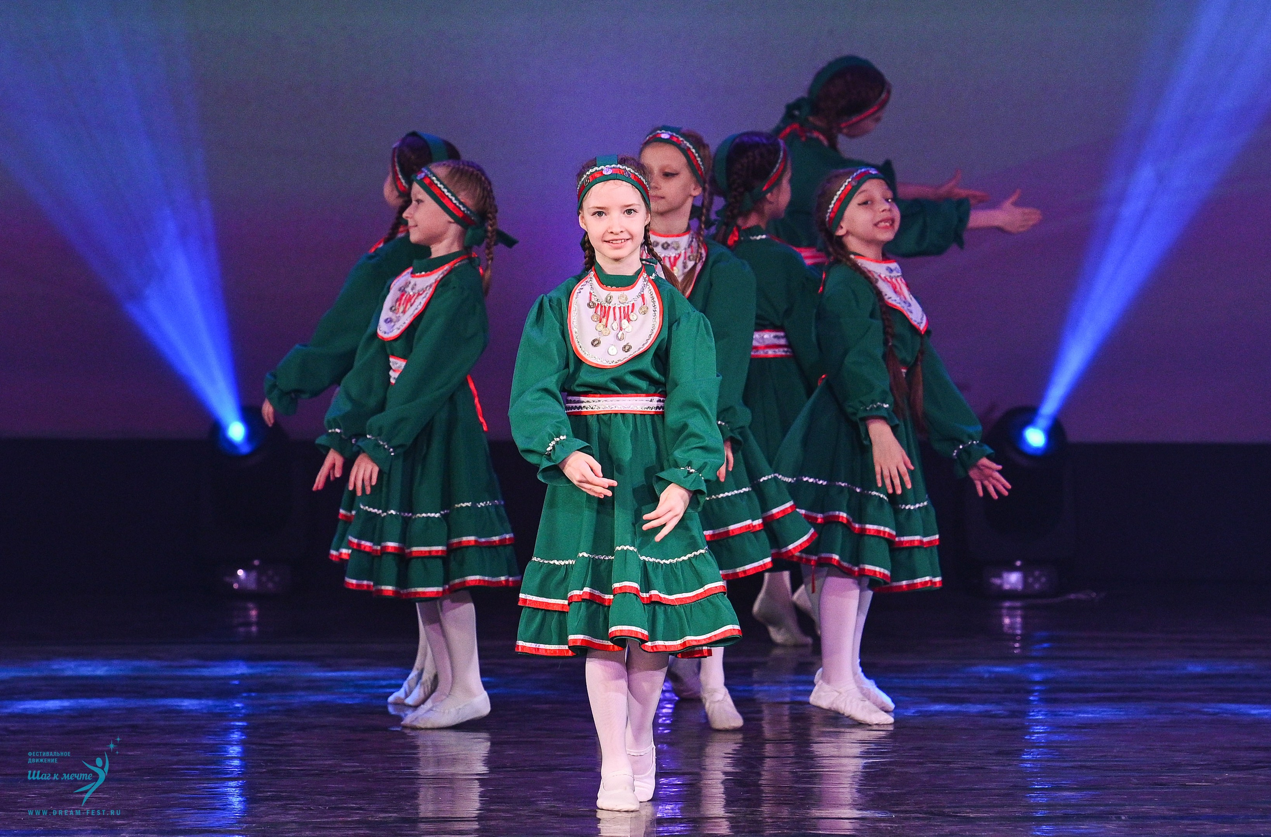 24.05.2025 «Мир под названием — Искусство танца» Фестивальное движение «Шаг к мечте» г. Кострома. Медиастудия Фото Концепт