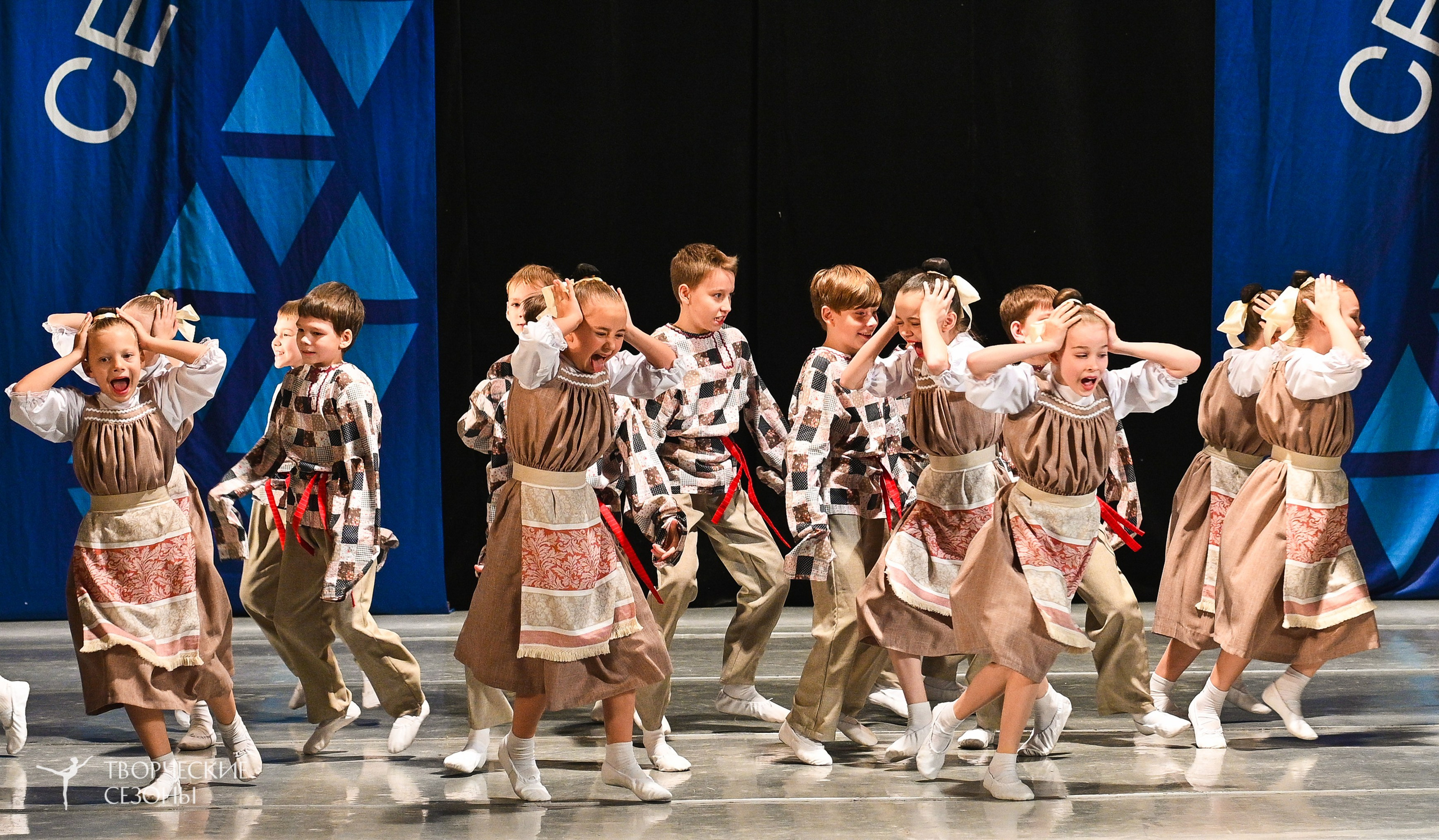 22.11.2025 IV Всероссийский хореографический фестиваль «Россия танцует на Волге». Медиастудия Фото Концепт