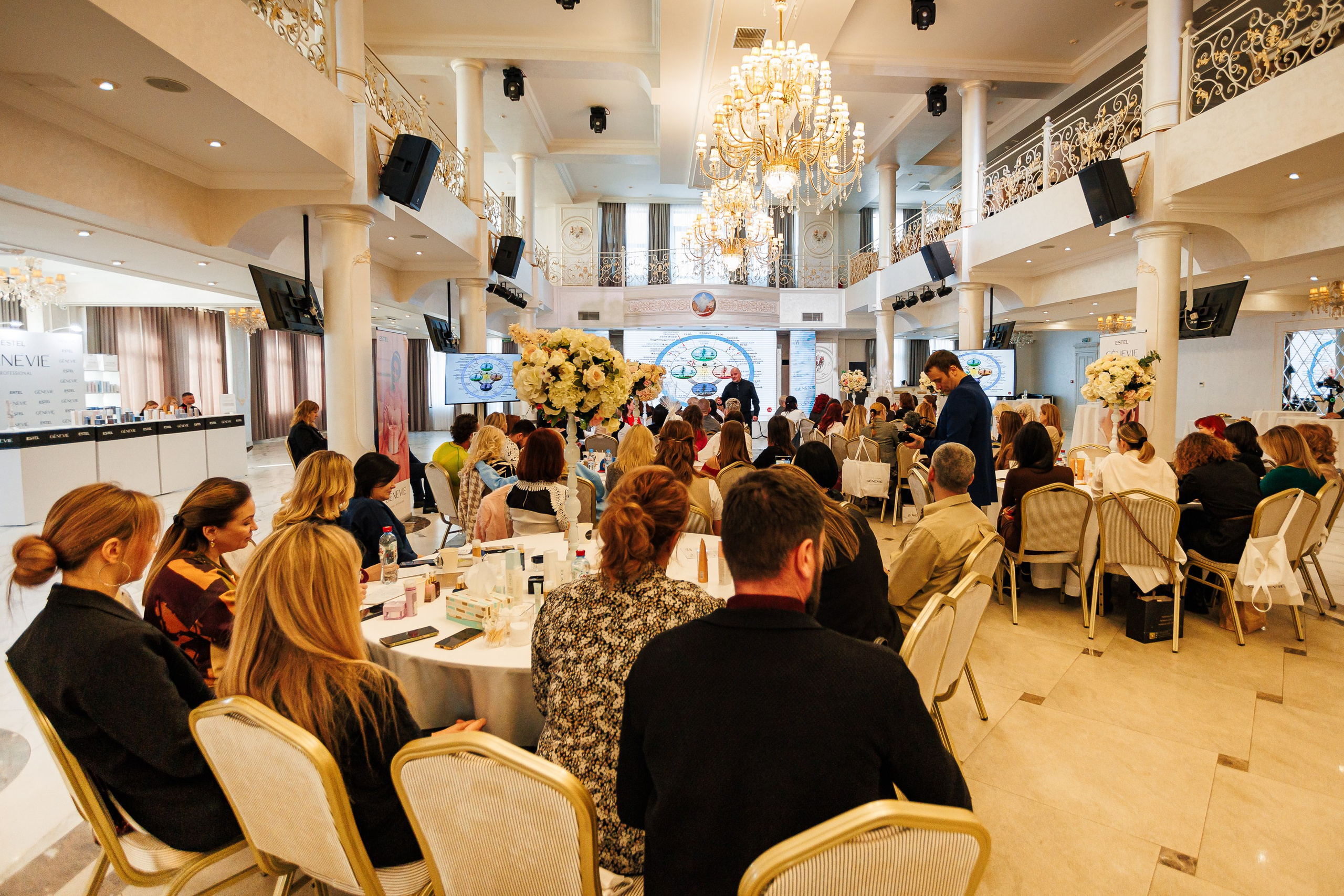 «Огарок» — или как бороться с эмоциональным выгоранием, тренинг-интенсив от профессора Сергеева М.Ю._Marhal_Сиферополь_13.02.2025. Аминов Руслан | Фотограф