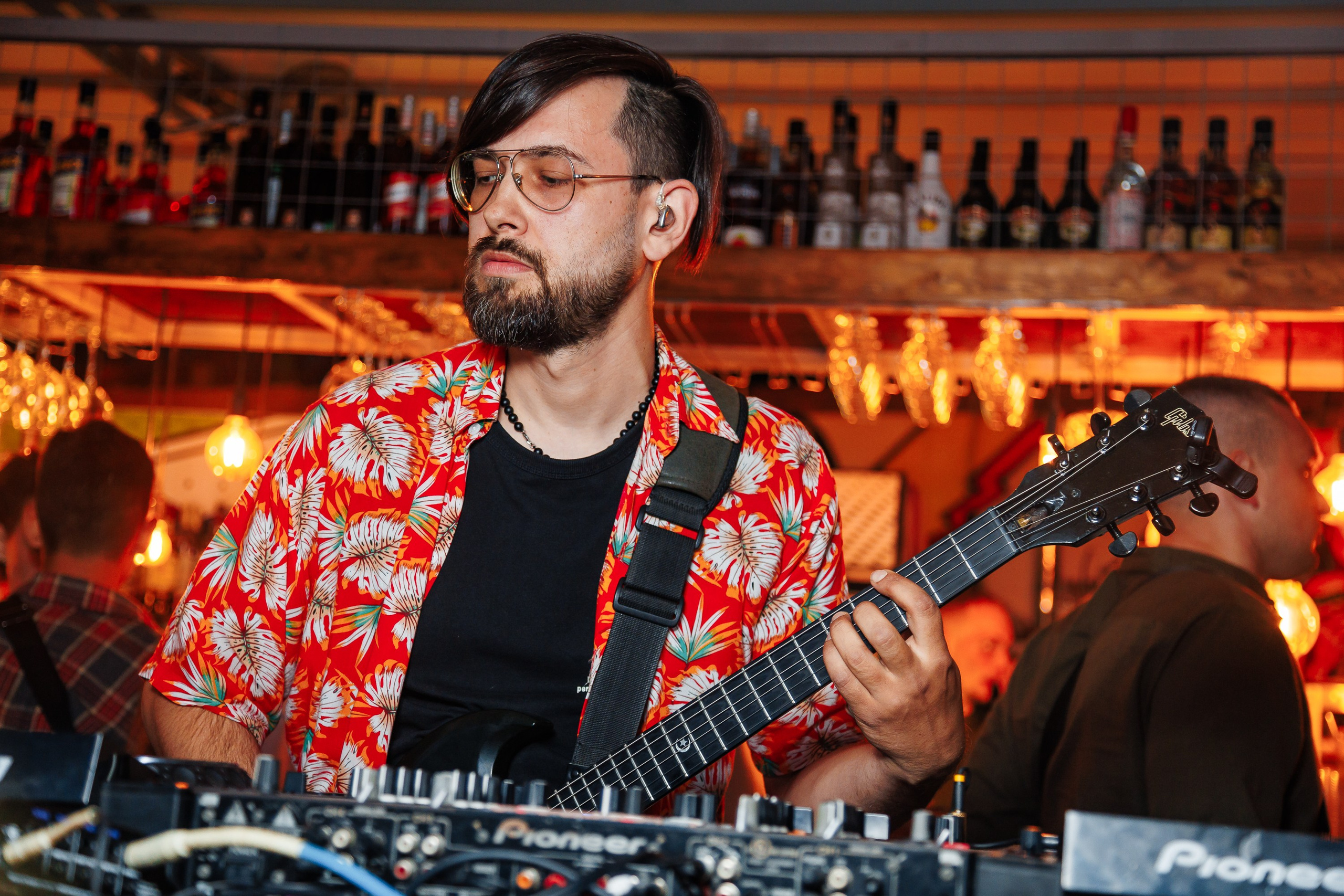 Открытие сезона в HUNGRY BIRD_Симеиз_Крым_14.06.2025. Аминов Руслан | Фотограф