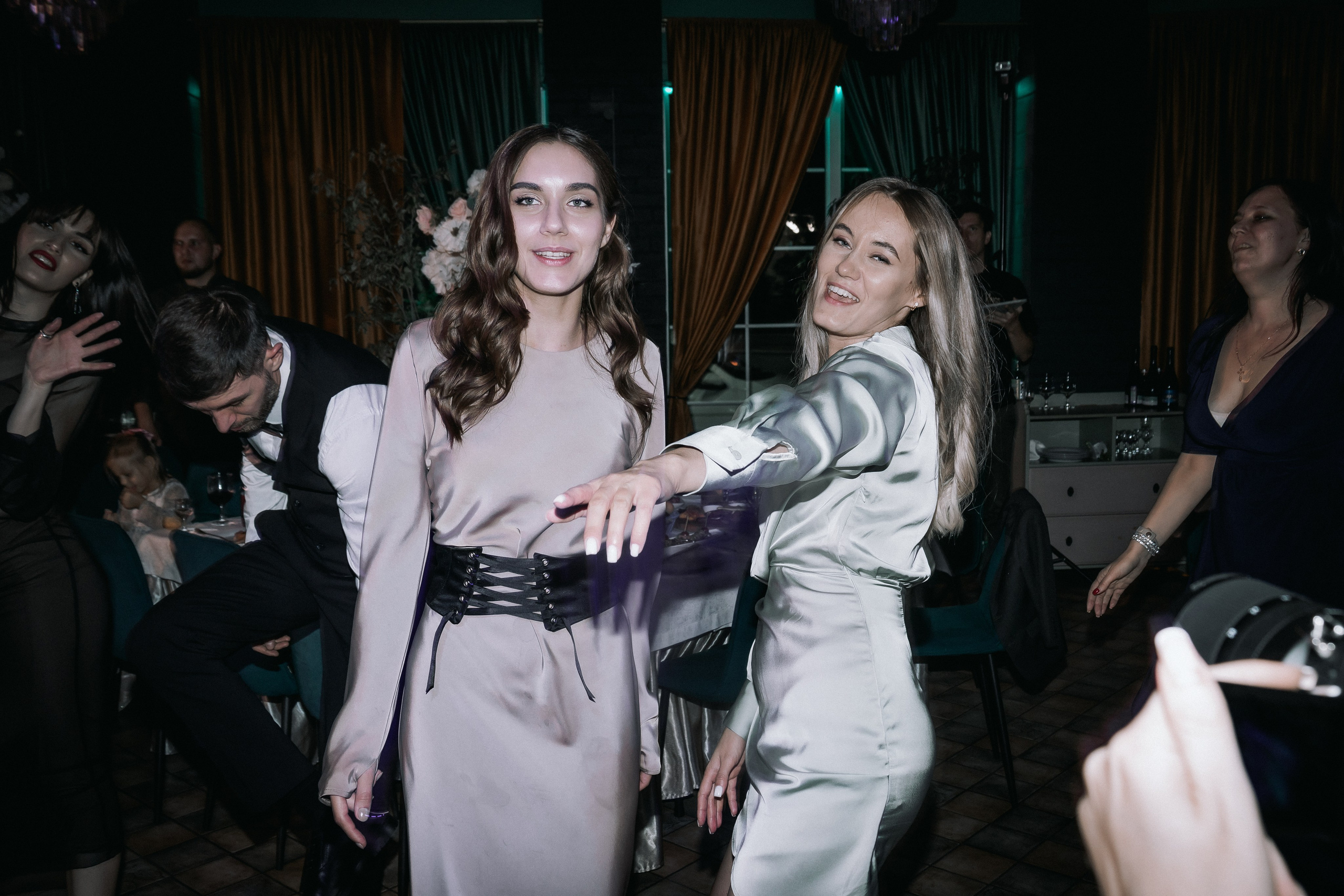 Свадебный день. Дарья и Джем. Свадебная фотография. Арина Рубах