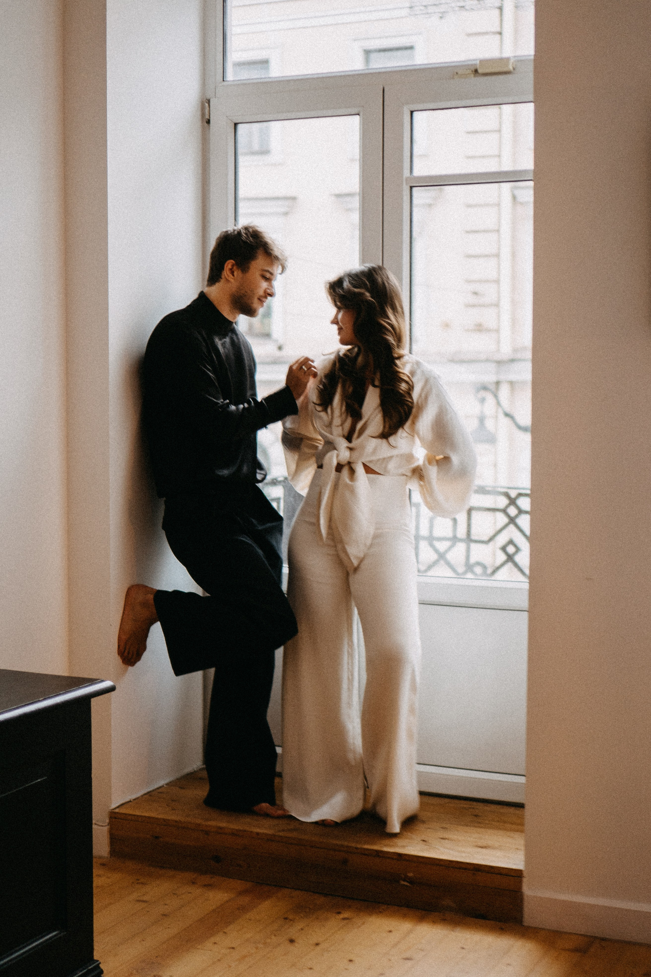 СБОРЫ ЖЕНИХА И НЕВЕСТЫ В УЮТНОЙ КВАРТИРЕ В ЦЕНТРЕ САНТК-ПЕТЕРБУРГА. Профессиональный фотограф, Санкт-Петербург — Виктория Богомолова