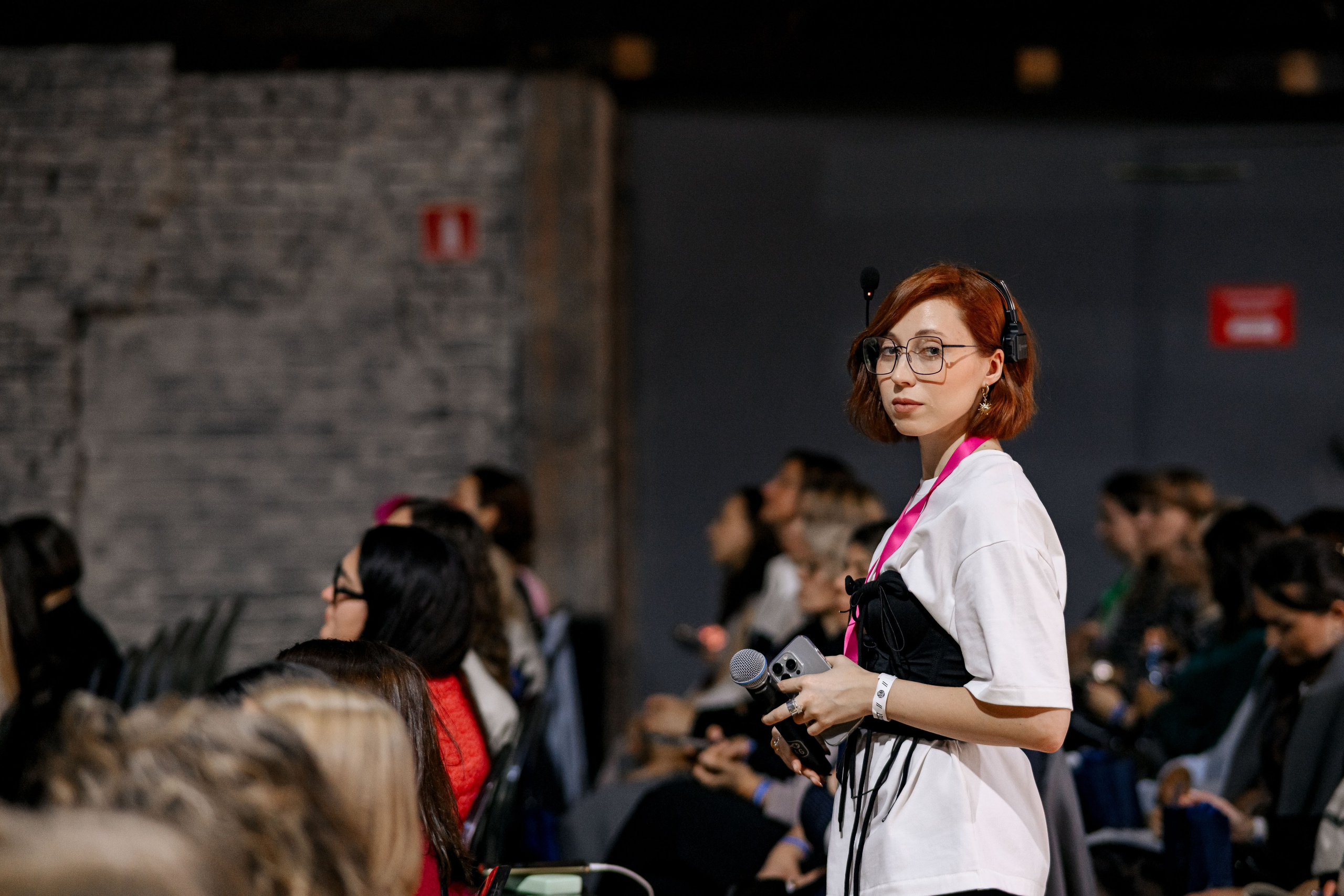 YOUTUBE ЖУРНАЛ ЖЕНЩИНЫ. Максим Комаров — Профессиональный фотограф