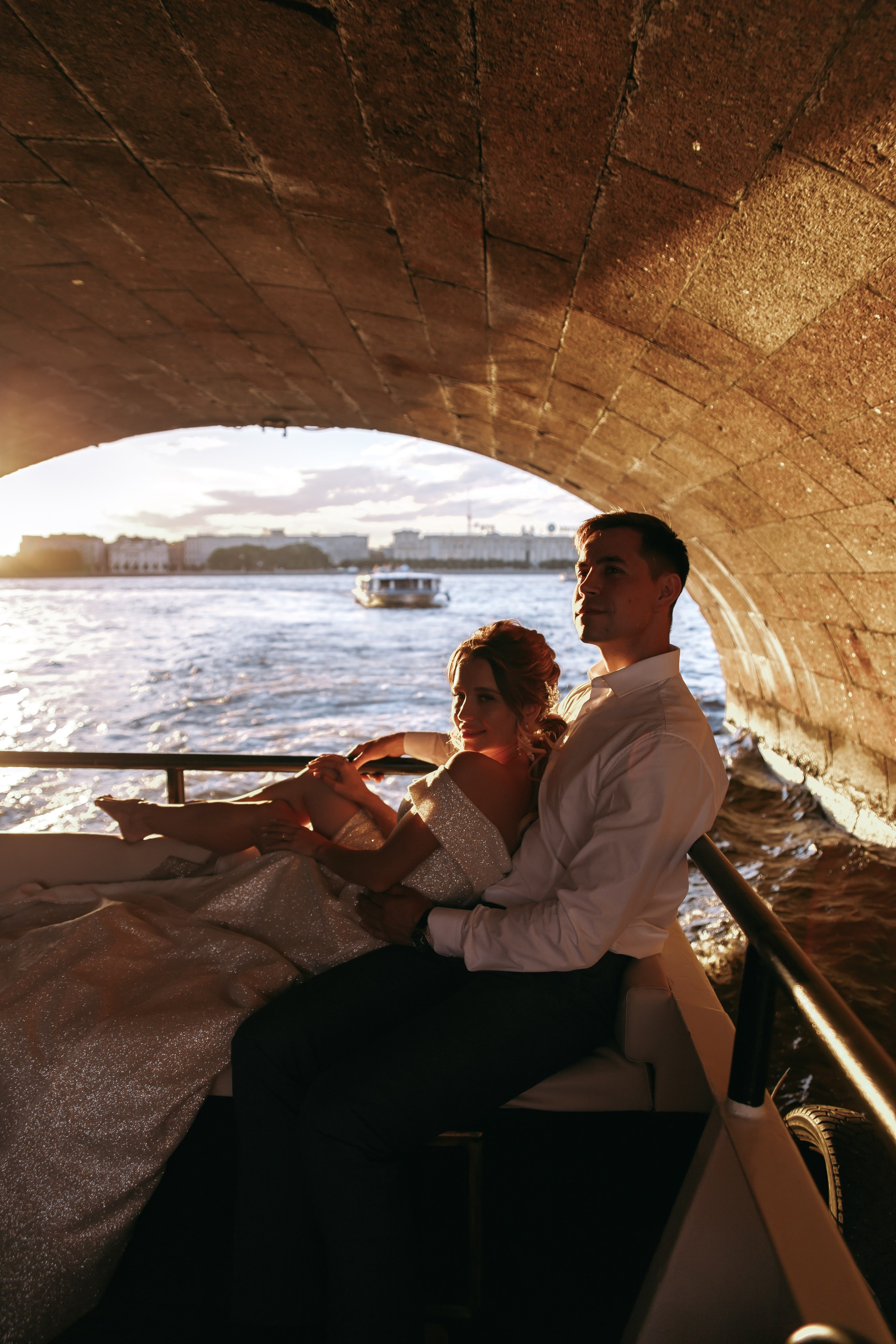 В Петербург приезжают жениться. Свадебный и семейный фотограф Арина Кулёва