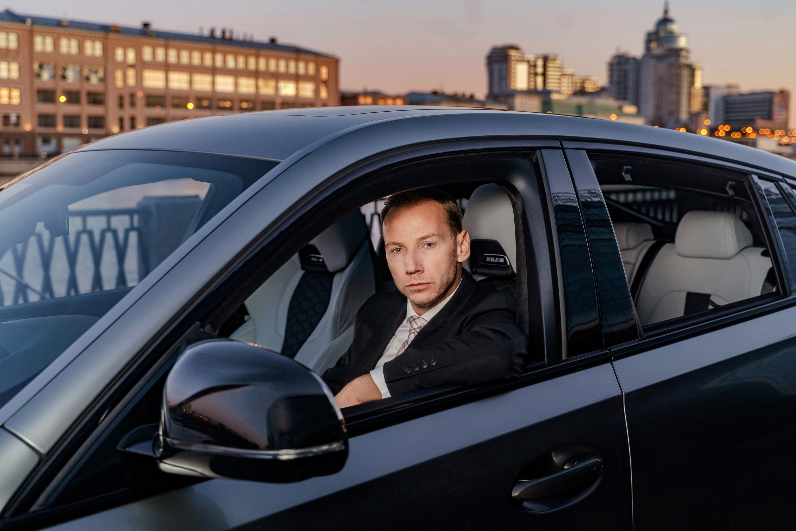 Имиджевые портреты генерального директора компании. Корпоративный, имиджевый и промышленный фотограф — Максим Меш