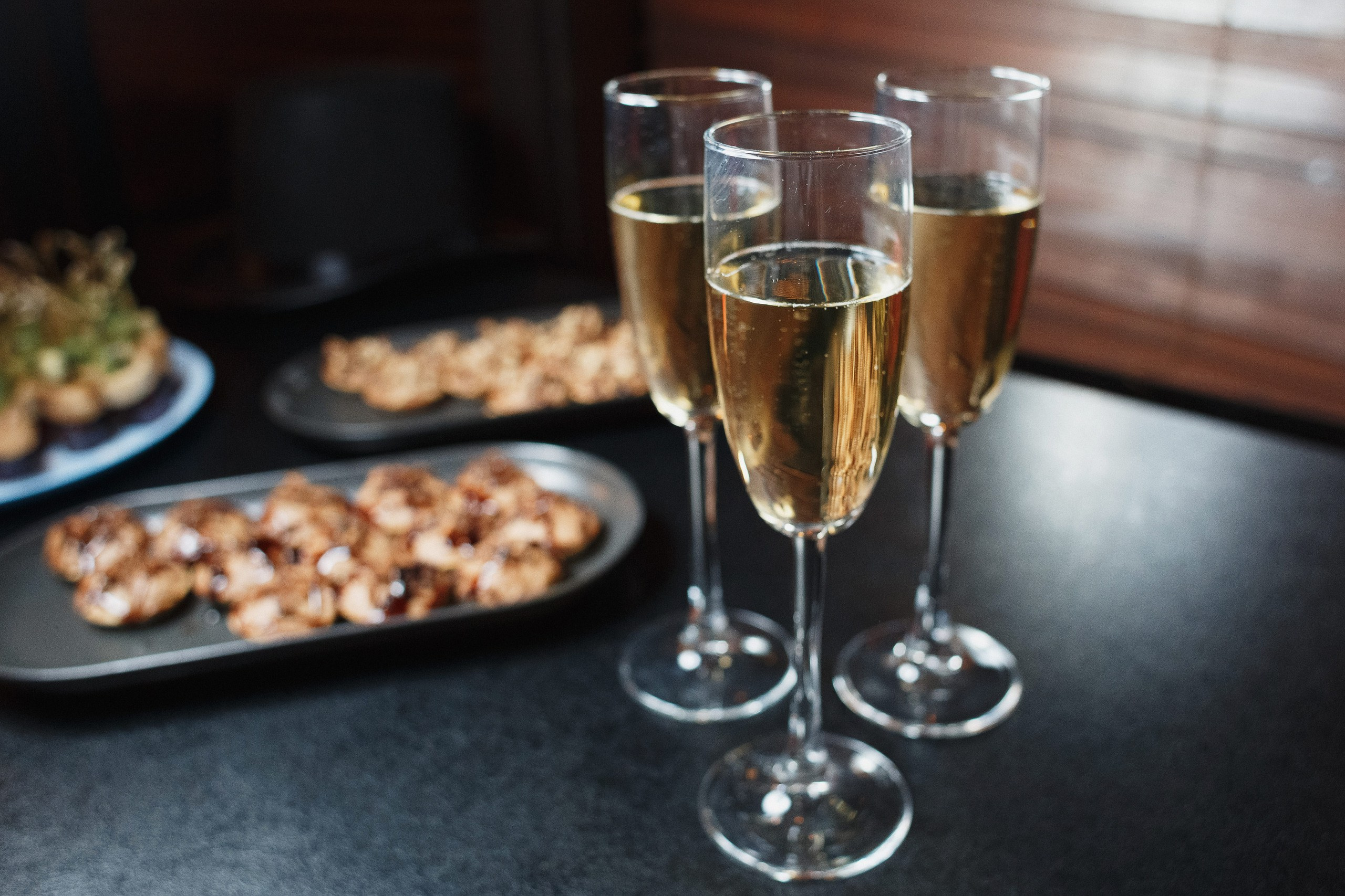 Захватывающий вкус и атмосфера: кальянная в Таганроге Бейкер Стрит. Свадебный и семейный фотограф в Таганроге Бакарюк Антон