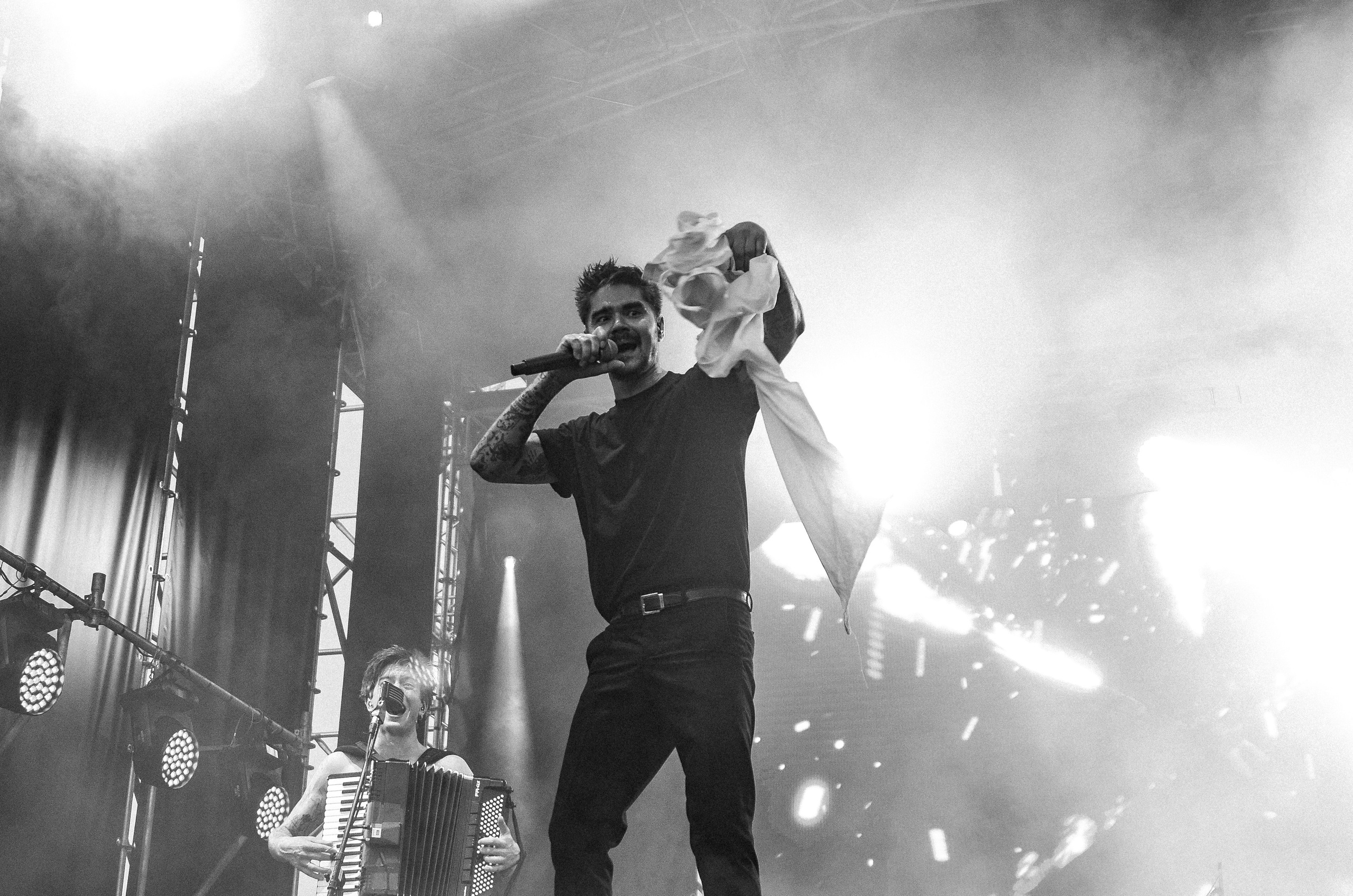 Концерт The Hatters на фестивале «Грань» в Барнауле. Денисова Аля — фотограф для парных съемок и индивидуальных историй в Барнауле