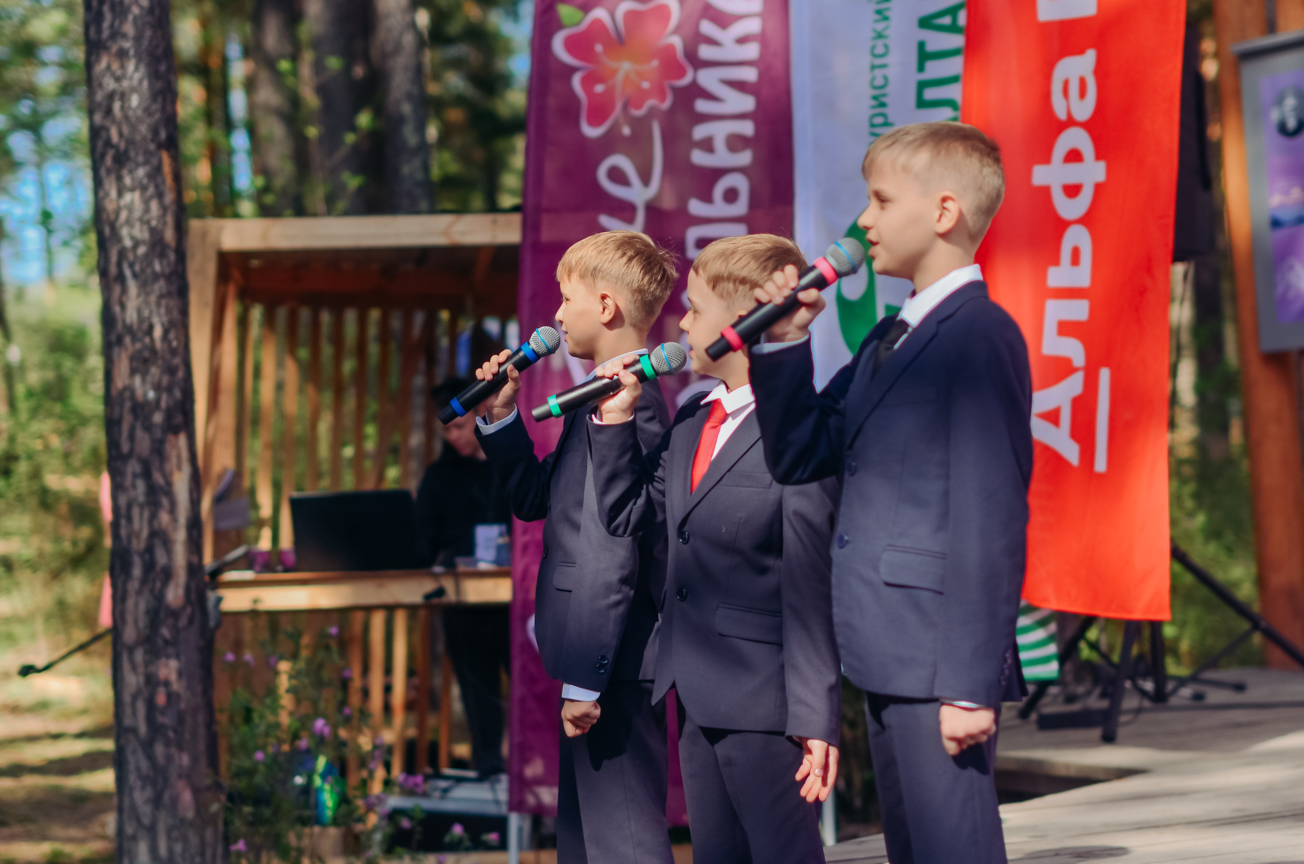 Фестиваль «Цветение Маральника на Алтае 2025». Фоторепортаж. Денисова Аля — фотограф для парных съемок и индивидуальных историй в Барнауле