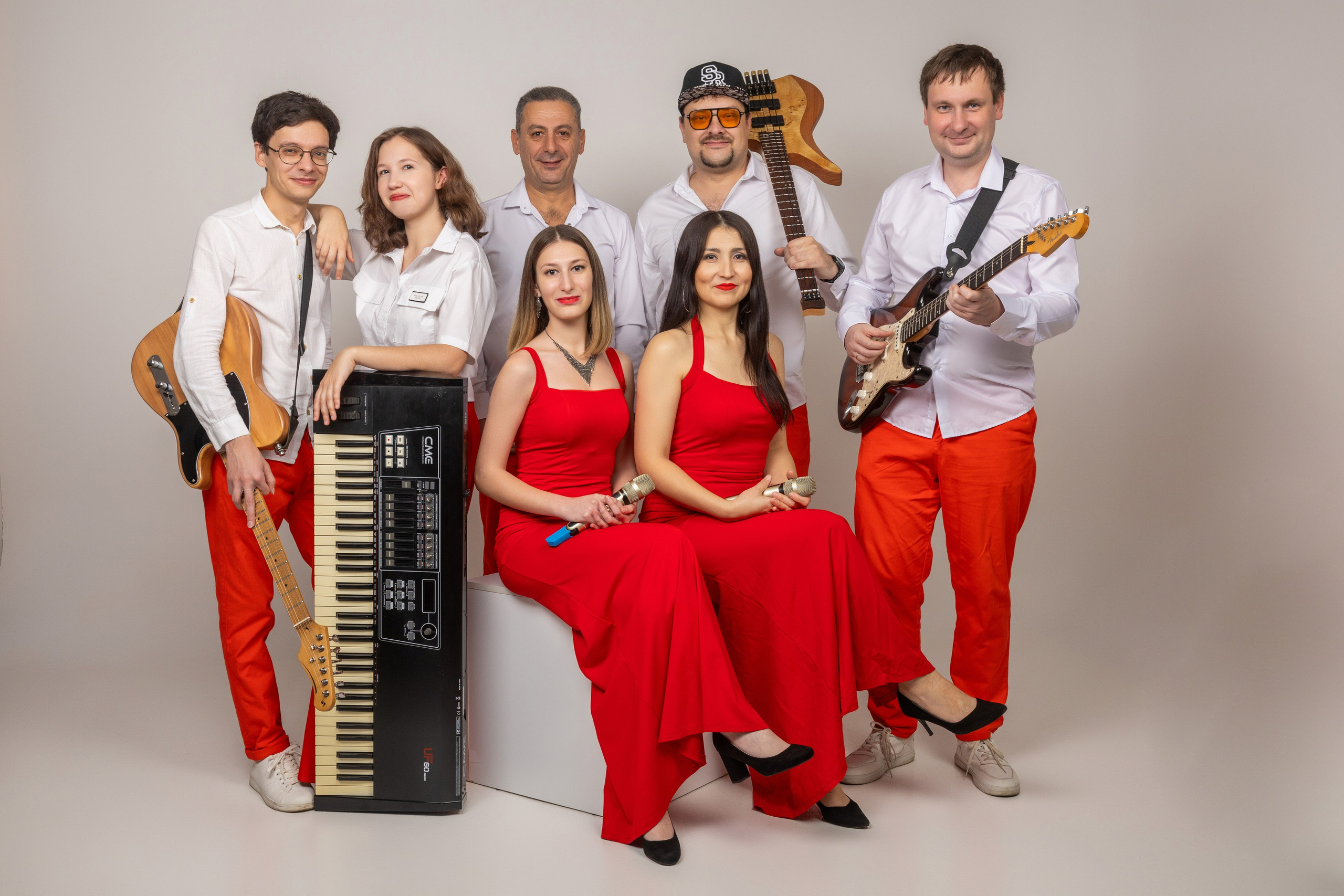 Кавер-группа PROFIтролли. Фотограф Петров Александр Свадьбы, Съемка в студии, Выпускные альбомы г. Балашов