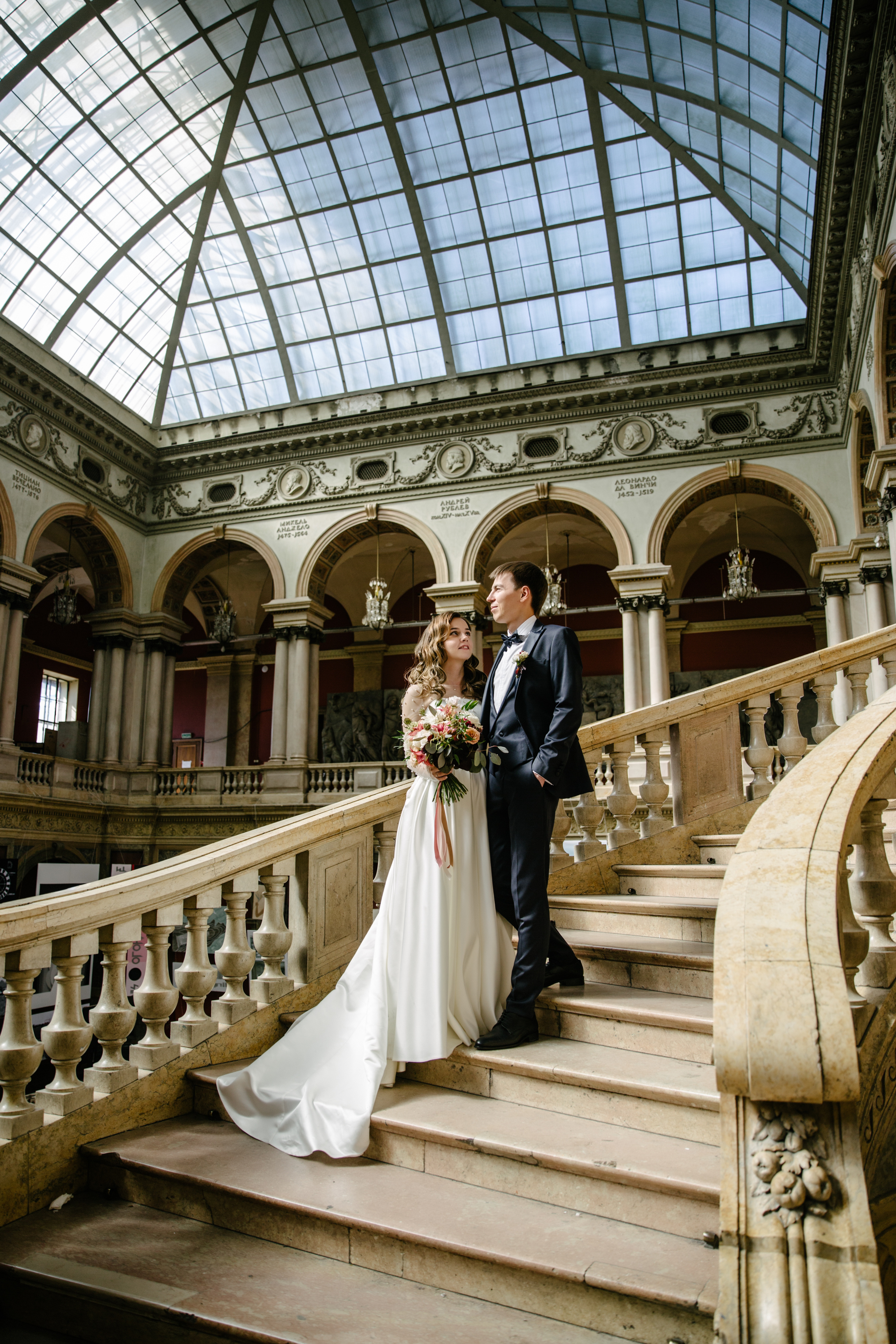 Ирина и Иван в Академии Штиглица. Свадебный и семейный фотограф в Санкт-Петербурге Исупова Юлия