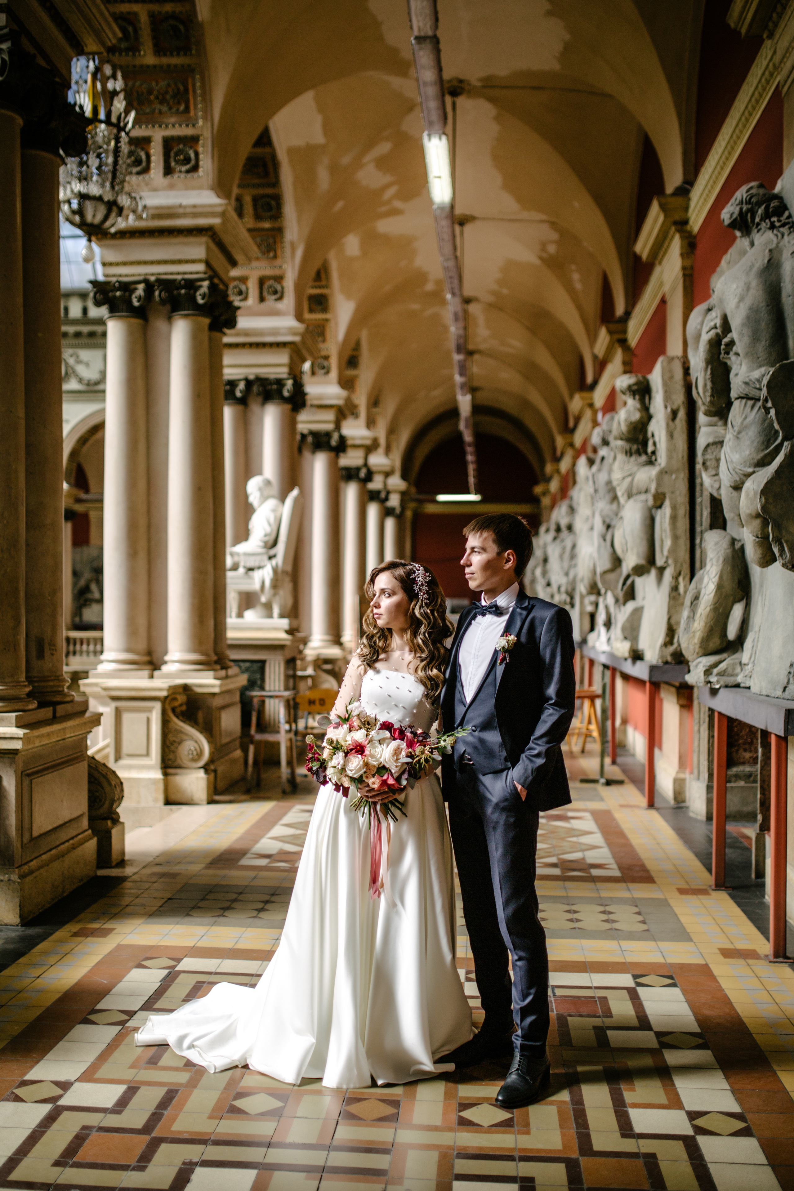 Ирина и Иван в Академии Штиглица. Свадебный и семейный фотограф в Санкт-Петербурге Исупова Юлия